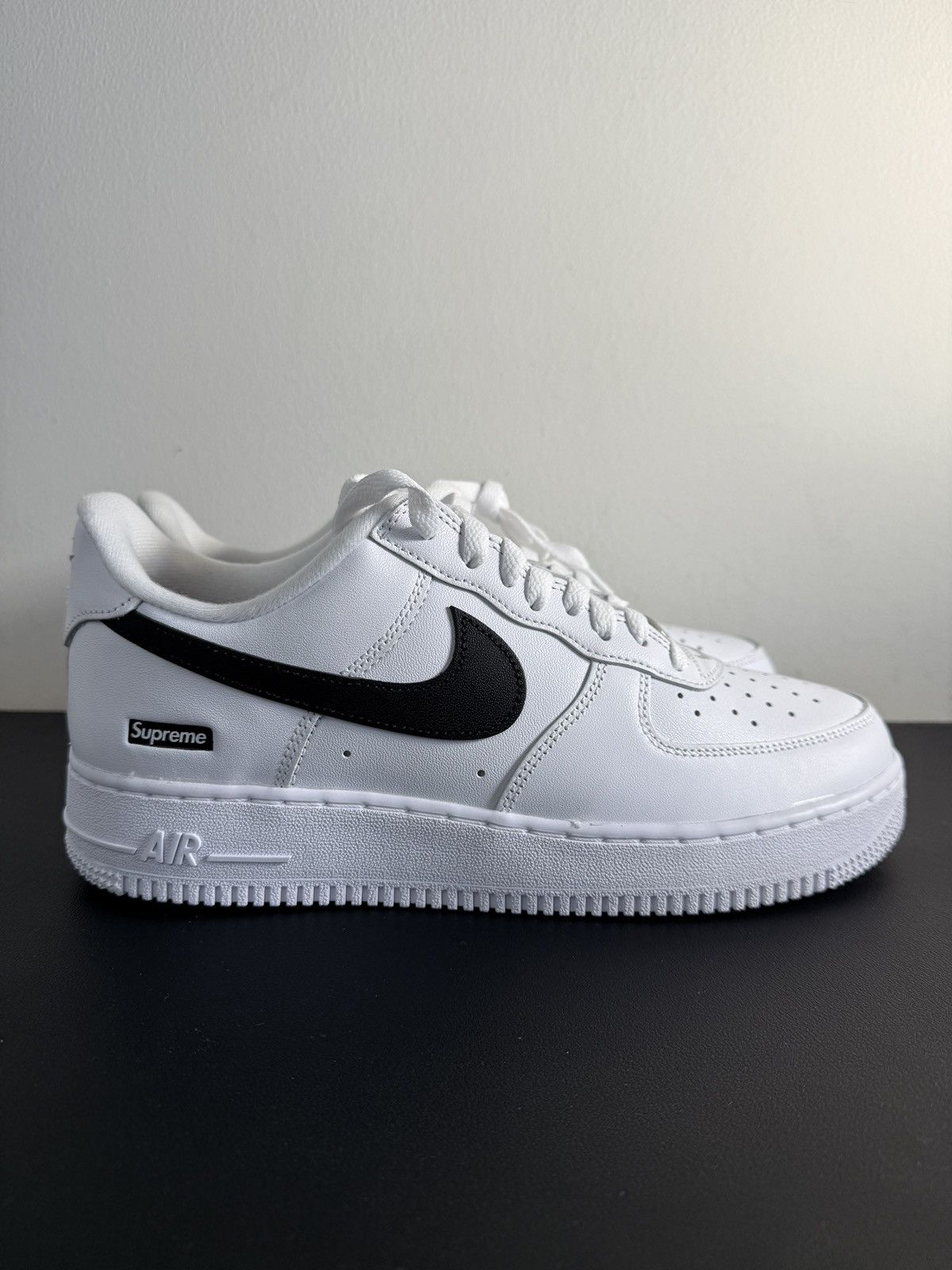 Nike × Supreme Brand New Black Supreme Nike Air Force Ones Size US 8.5 / EU 41-42 - 4 Thumbnail