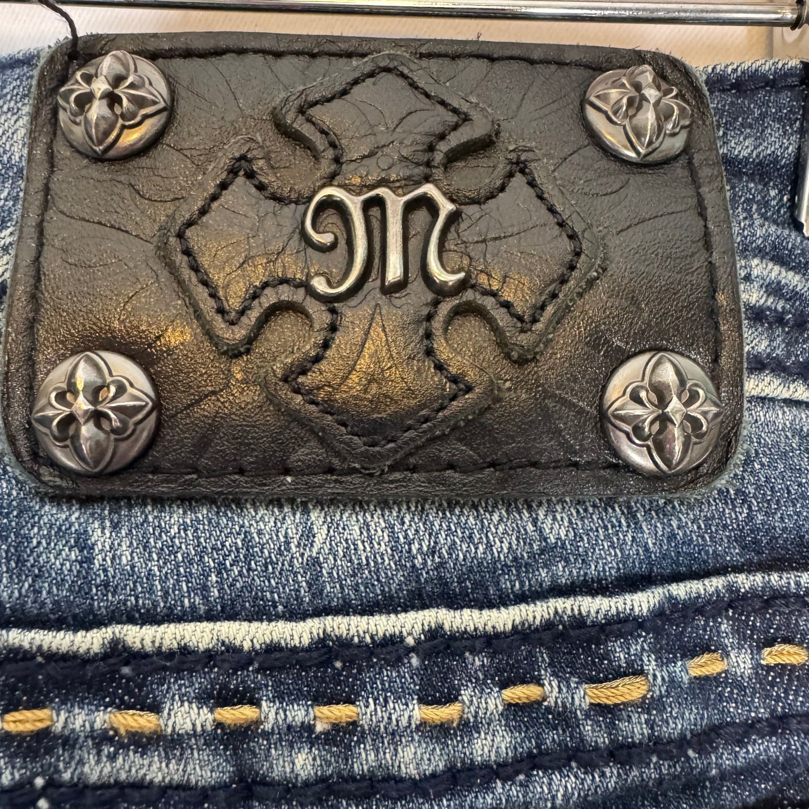Miss Me Miss Me Mid Rise Bootcut Jeans 31 Embellished Flap Pockets Size 32" / US 10 / IT 46 - 6 Thumbnail