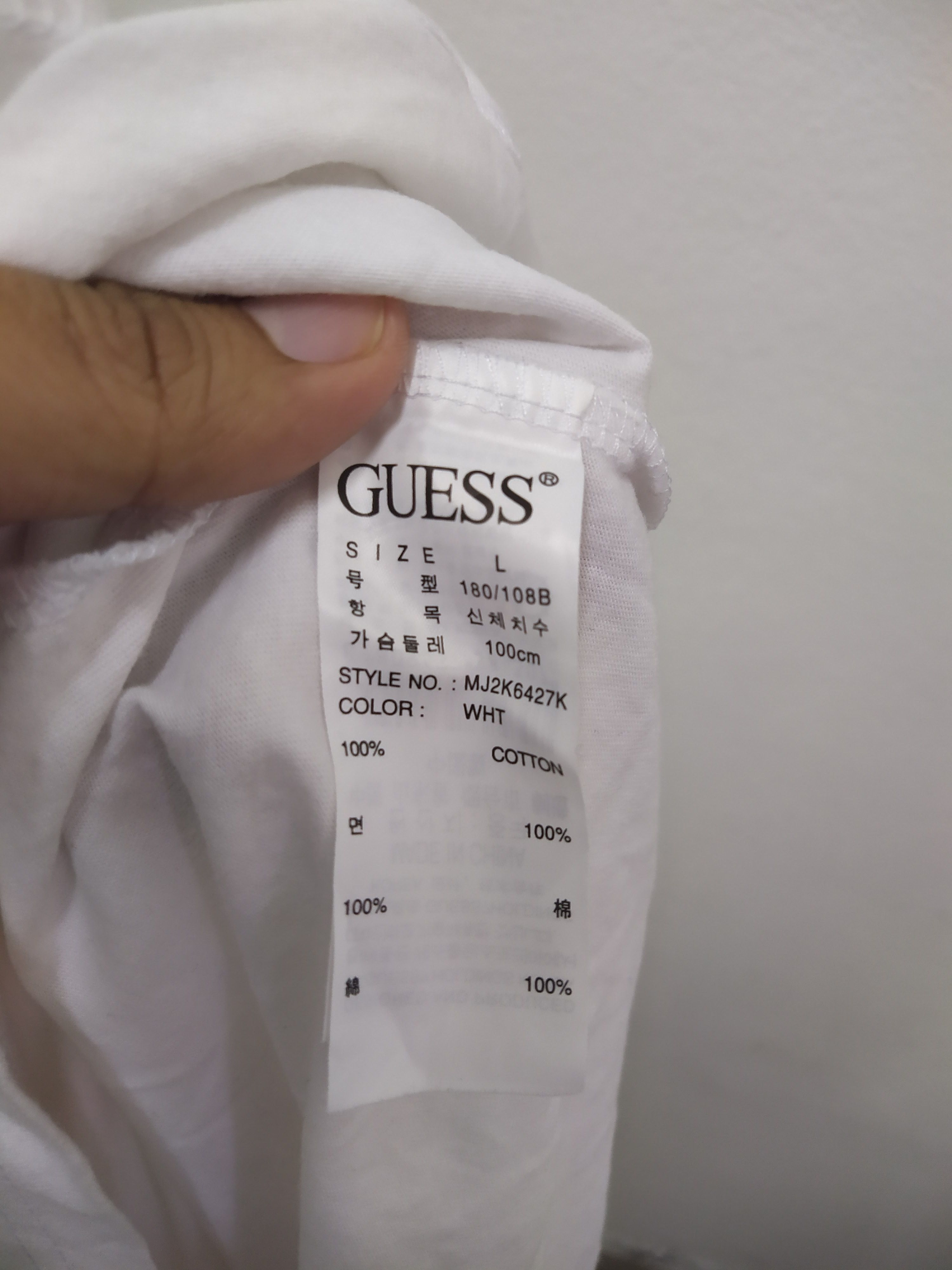 Guess Guess spell out White Good condition Size US L / EU 52-54 / 3 - 6 Thumbnail