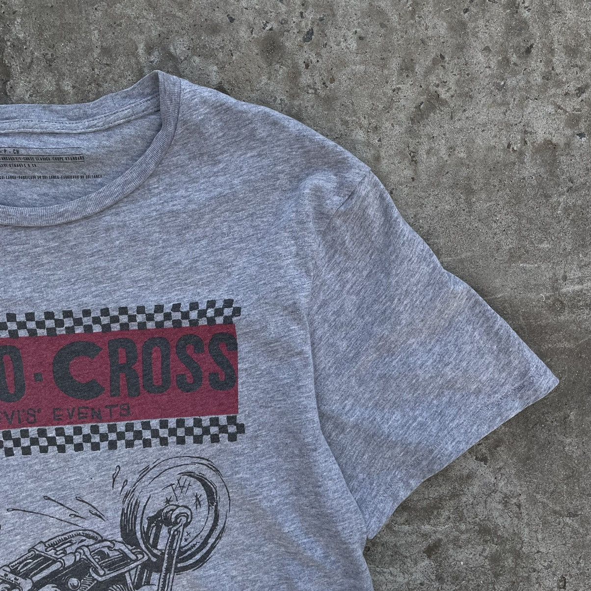 Levi's Vintage T-shirts Levi’s Big Logo Moto Cross 00s Y2K USA Size US S / EU 44-46 / 1 - 6 Thumbnail