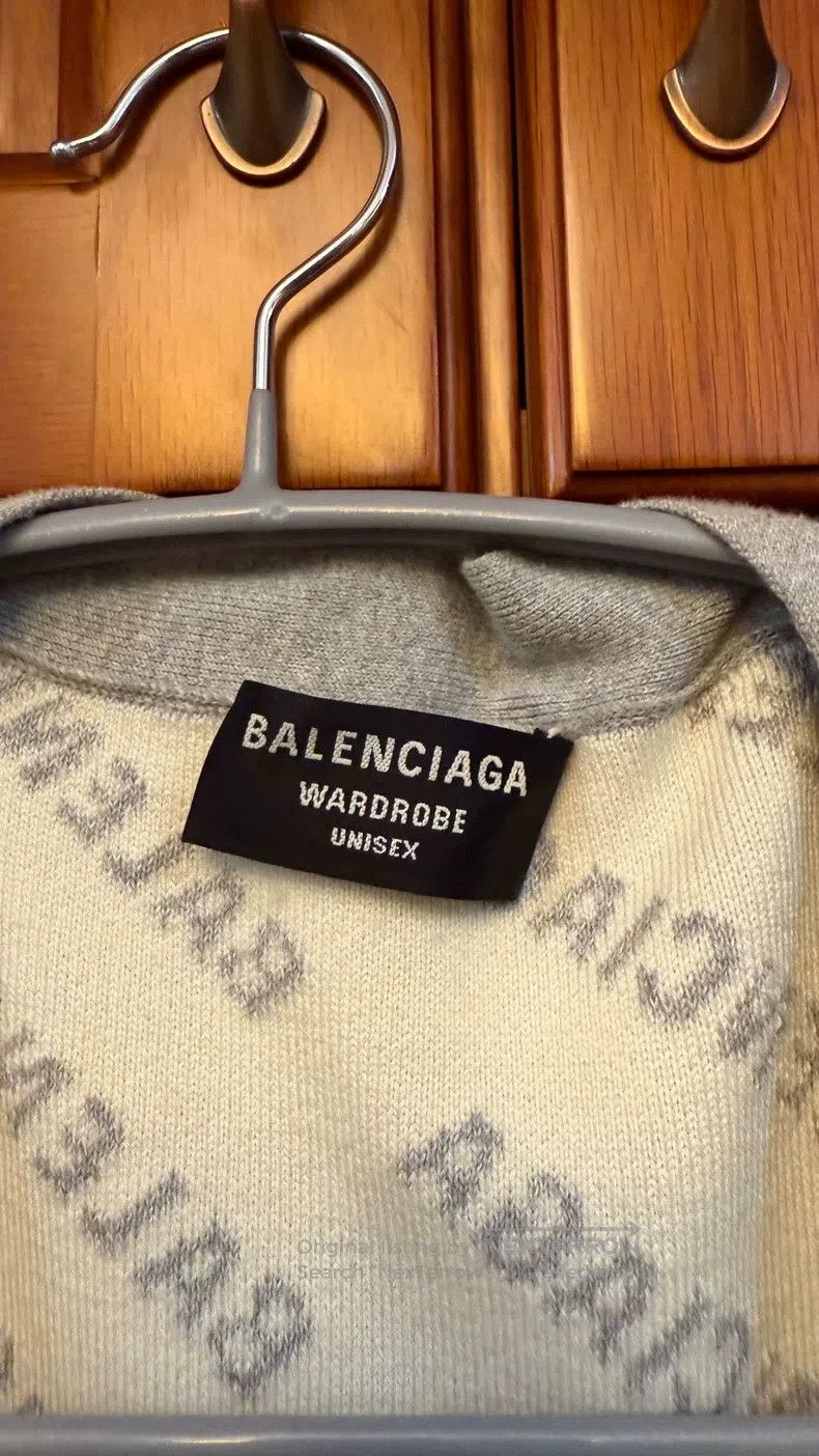 Balenciaga Balenciaga Full Print Logo Long Sleeve Knit Cardigan Size US S / EU 44-46 / 1 - 3 Thumbnail