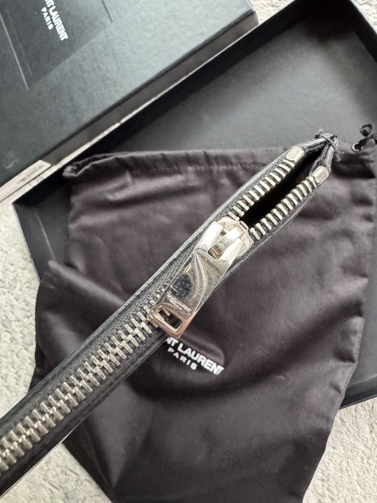 Saint Laurent Paris Saint Laurent Pop Gun Zipped Leather Clutch Bag Size ONE SIZE - 7 Thumbnail