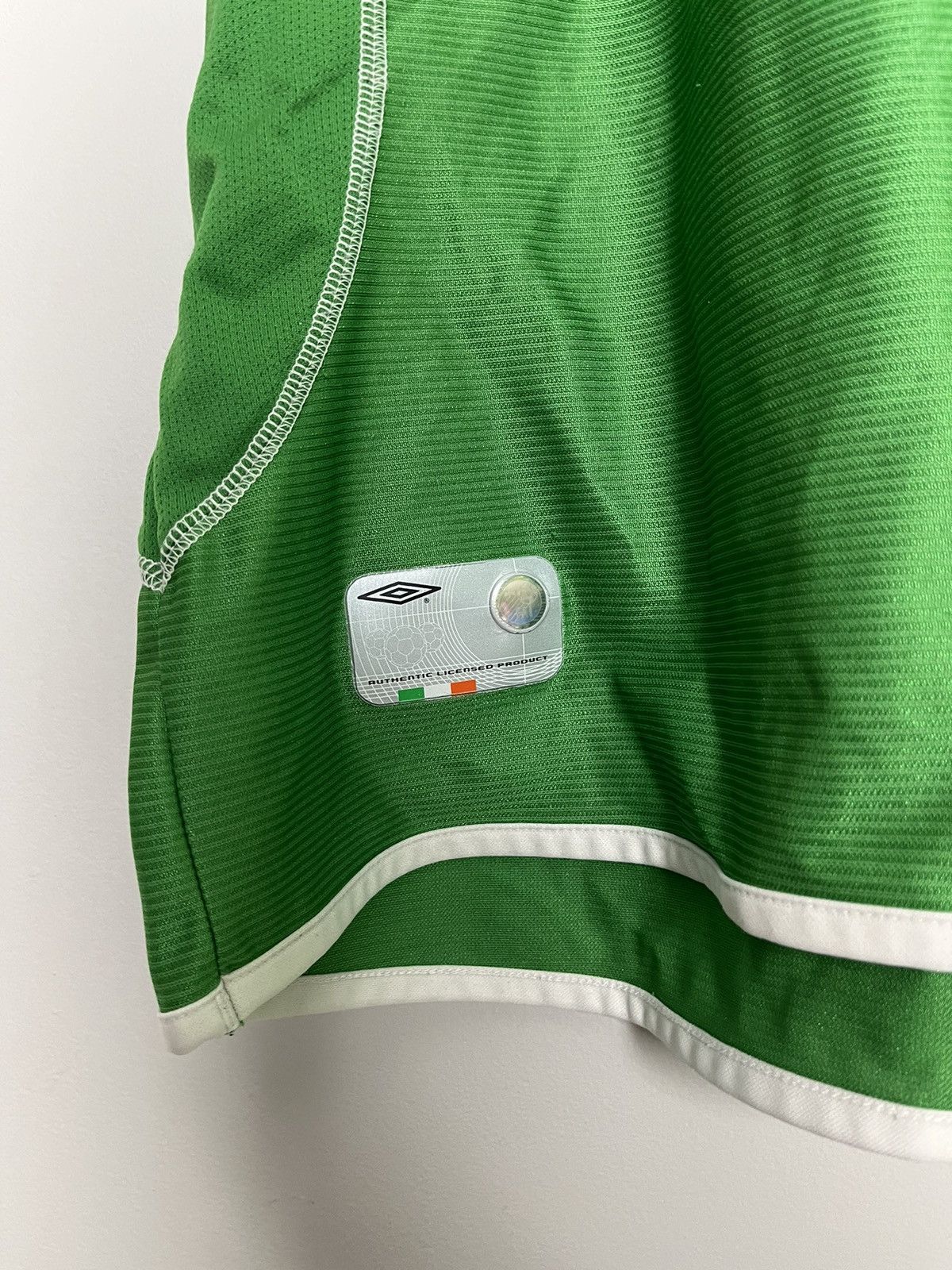 Umbro Vintage Umbro ireland 2002 SOCCER JERSEY TSHIRT Size US L / EU 52-54 / 3 - 3 Thumbnail