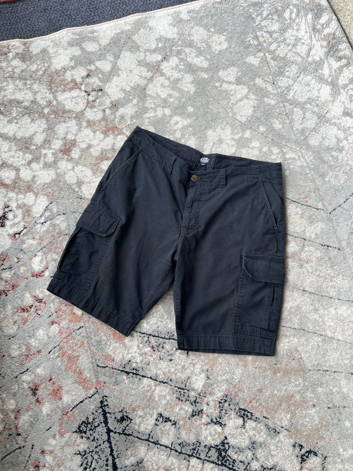 Dickies Dickies Vintage Cargo Shorts Size US 40 / EU 56 - 1 Thumbnail