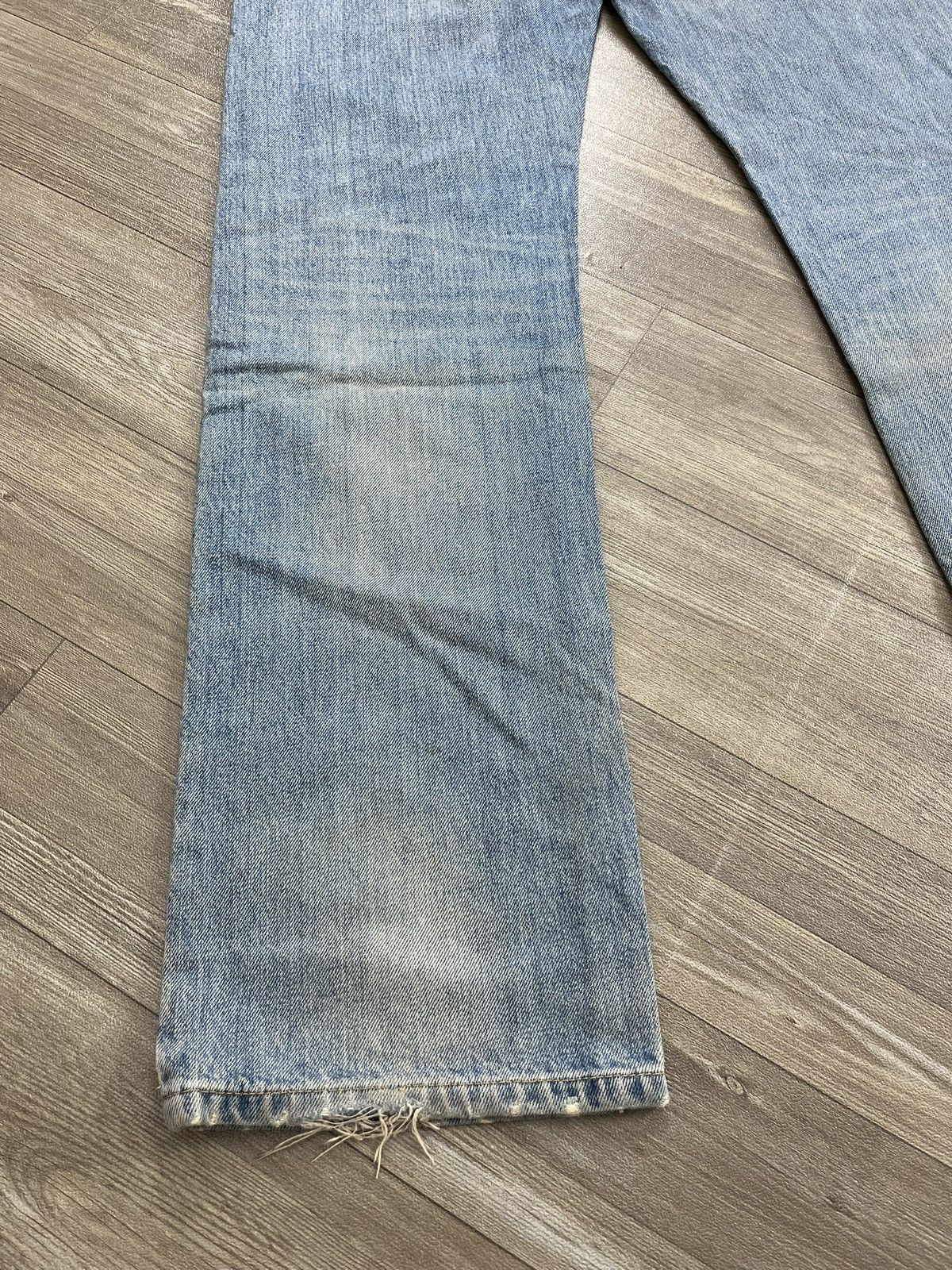 Levi's Vintage Clothing 🇮🇩1990s Vintage Levis 501 30x32 Distressed Light Blue Jeans Size US 30 / EU 46 - 15 Thumbnail