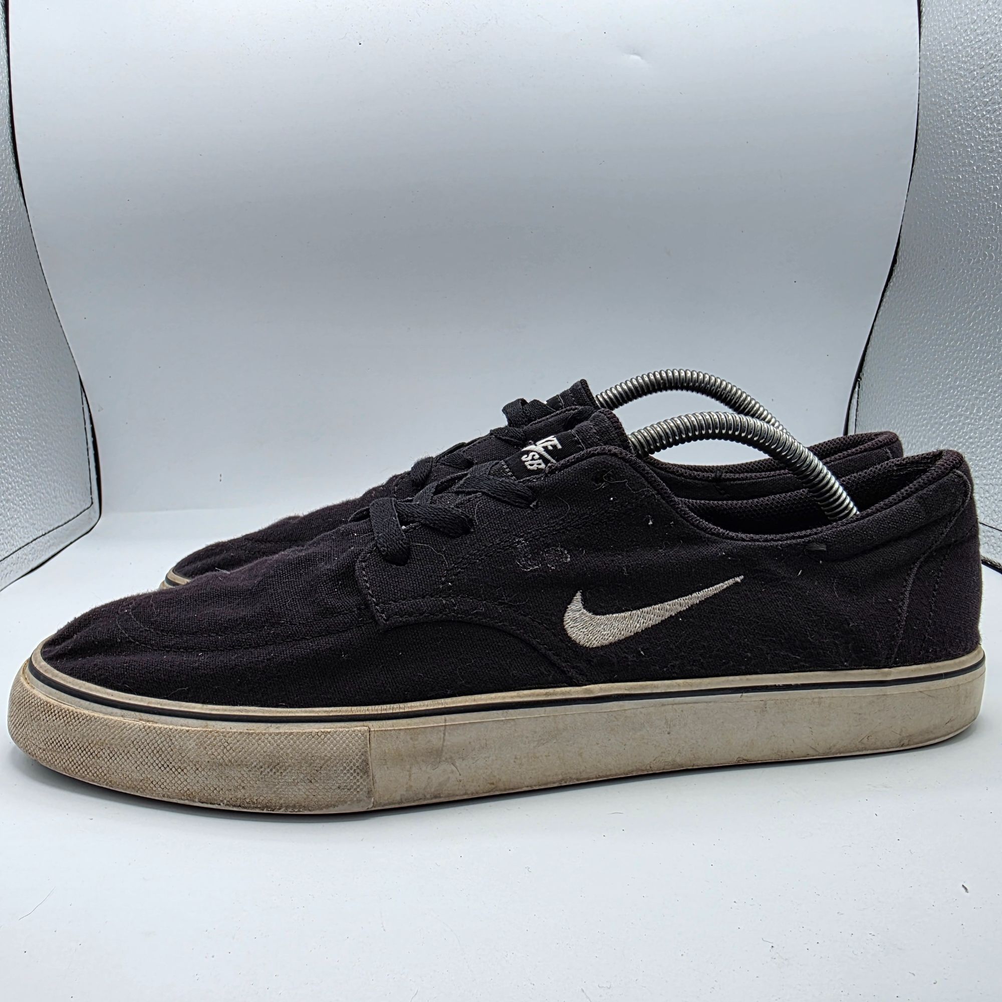 Nike Nike SB Clutch Mens Size 11.5 Black Sneaker Shoes Casual Ska Size US 11.5 / EU 44-45 - 12 Thumbnail