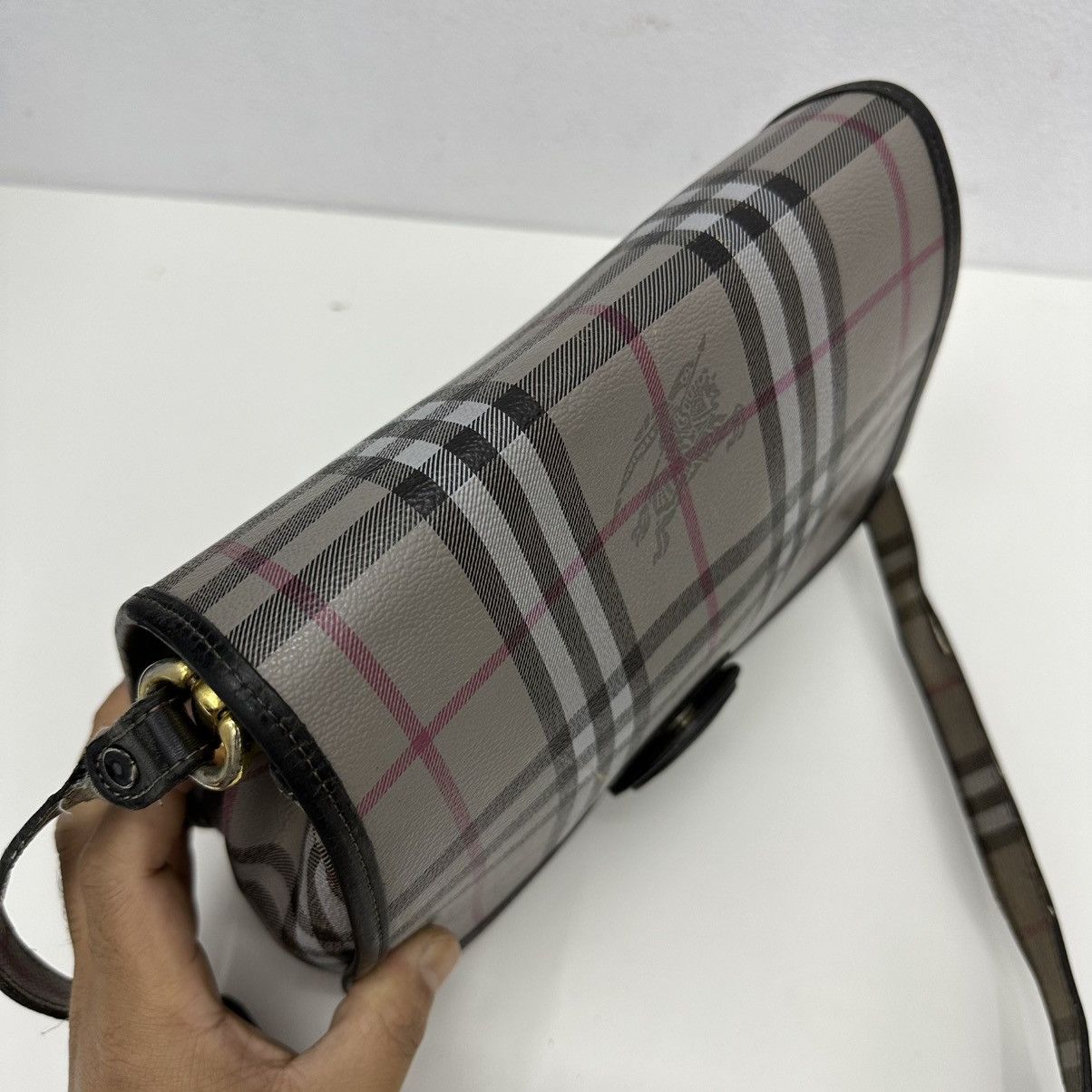 Burberry AUTHENTIC VINTAGE BURBERRYS NOVA CHECK GREY SHOULDER BAG Size ONE SIZE - 6 Thumbnail