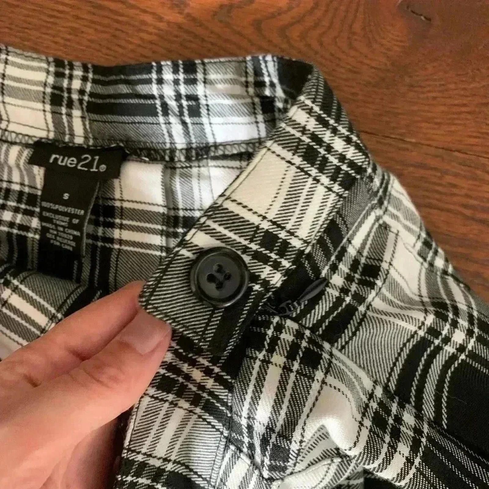 rue21 Plaid school girl skirt Size 28" / US 6 / IT 42 - 4 Thumbnail