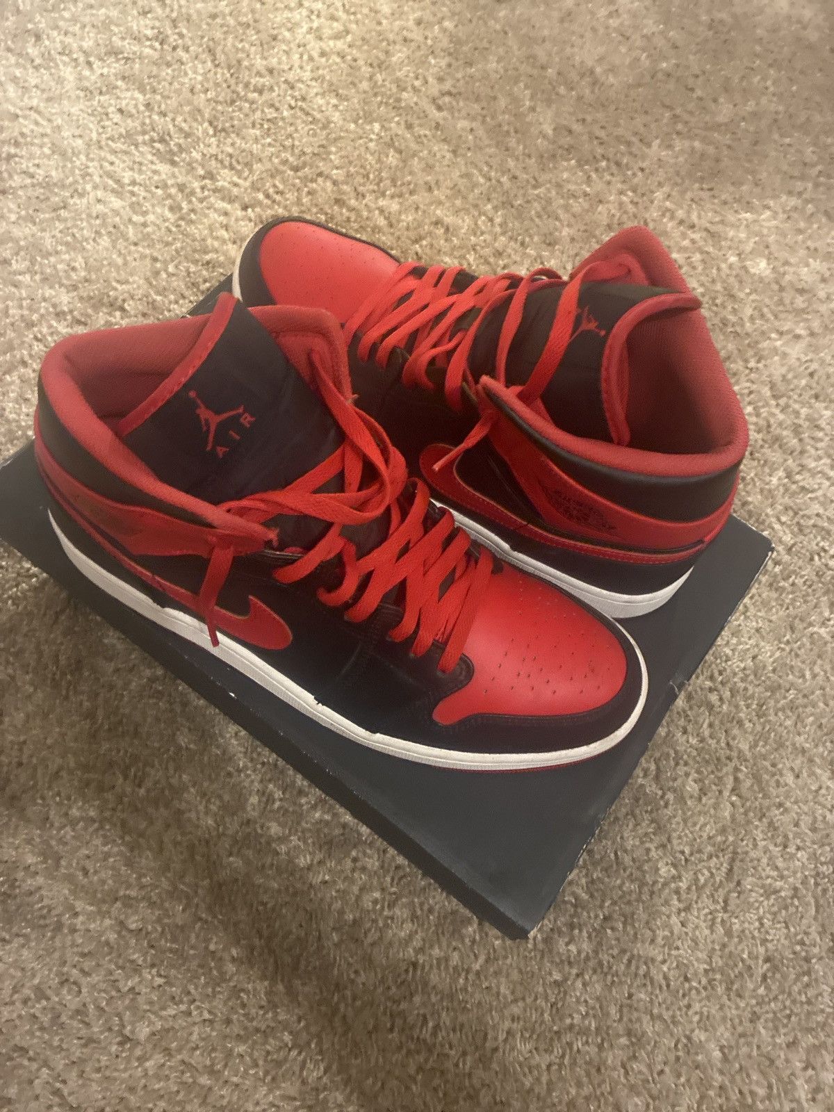 Jordan Brand Jordan 1 mid Size US 12 / EU 45 - 2 Thumbnail