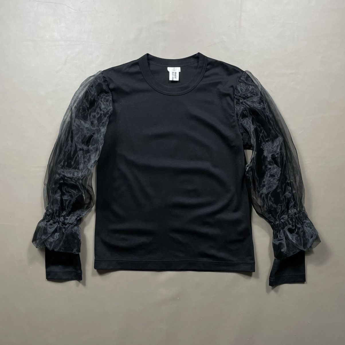 Comme des Garcons NOR KEI NINOMIYA BLACK ORGANZA SLEEVE T-SHIRT Size S / US 4 / IT 40 - 2 Thumbnail
