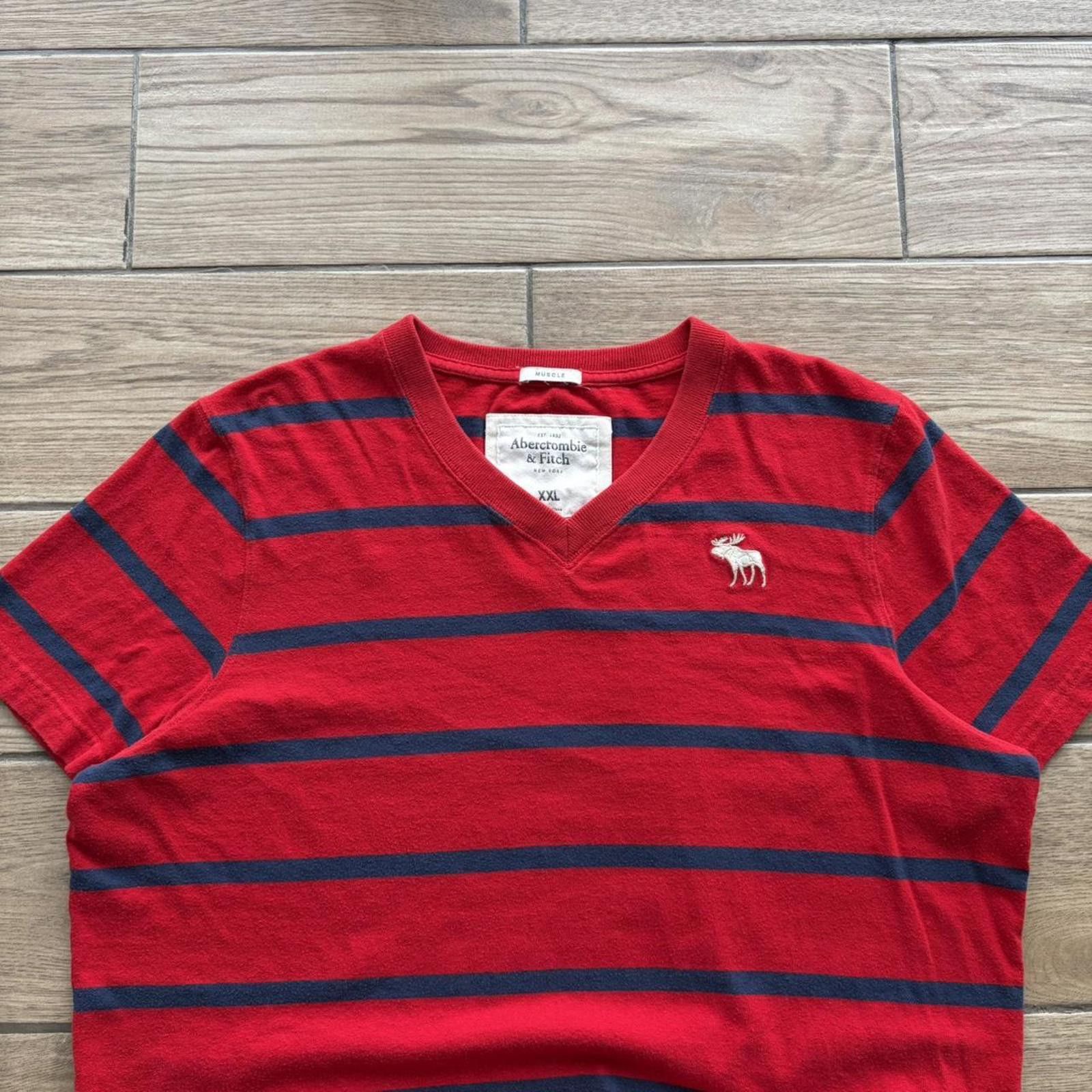 Abercrombie & Fitch Y2K Striped Abercrombie & Fitch V-Neck T-Shirt Size US XL / EU 56 / 4 - 3 Thumbnail
