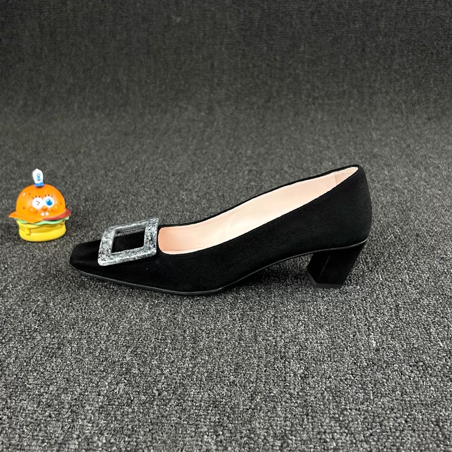 Roger Vivier Roger Vivier Black Buckle Flat 35.5 HB6841 Size US 5 / IT 35 - 3 Thumbnail