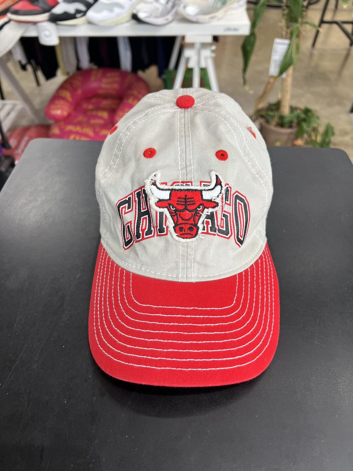 Adidas × NBA × Vintage Vintage NBA Adidas Chicago Bulls Hat Size ONE SIZE - 2 Thumbnail