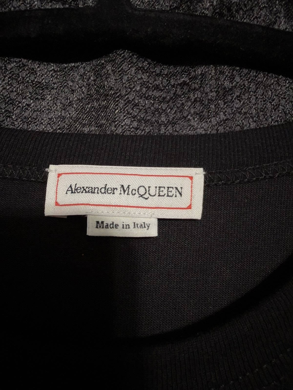 Alexander McQueen Zipper Logo Tshirt in Black Size US S / EU 44-46 / 1 - 3 Thumbnail