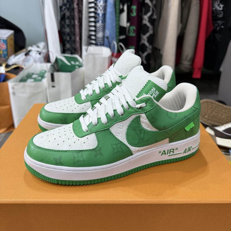 Louis Vuitton Nike x Louis Vuitton Green Air Force 1 Low -2505 Size US 10.5 / EU 43-44 - 1 Thumbnail