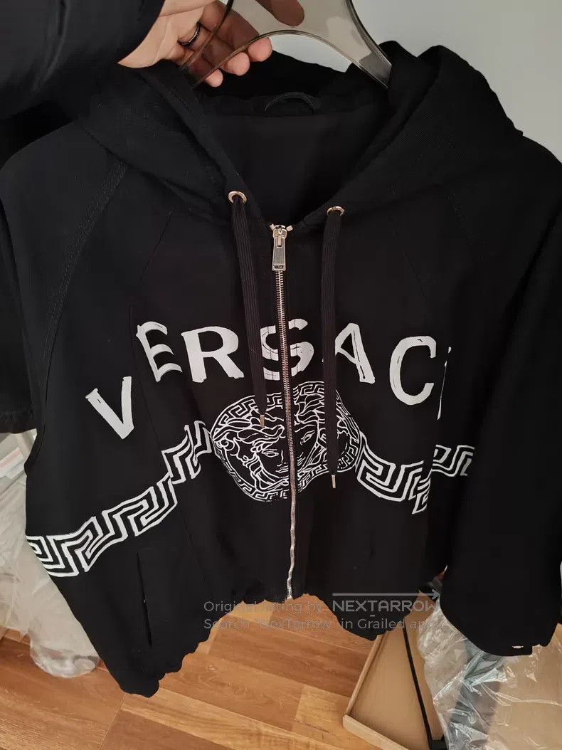 Versace Versace Black hooded jacket Size US L / EU 52-54 / 3 - 1 Thumbnail