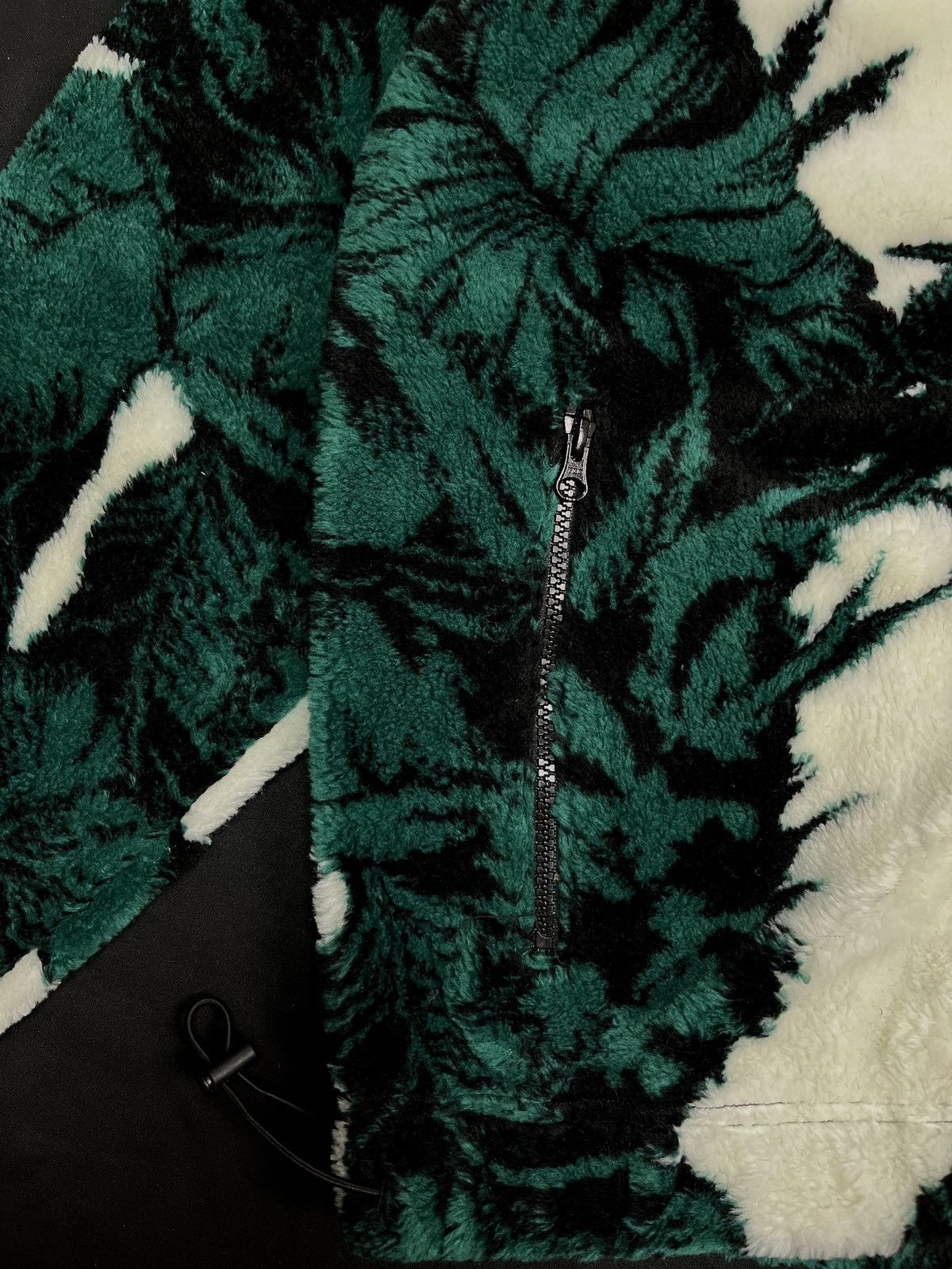 Huf Rare HUF Worldwide Sativa Floral Natural Green Jacket Medium Size US M / EU 48-50 / 2 - 5 Thumbnail