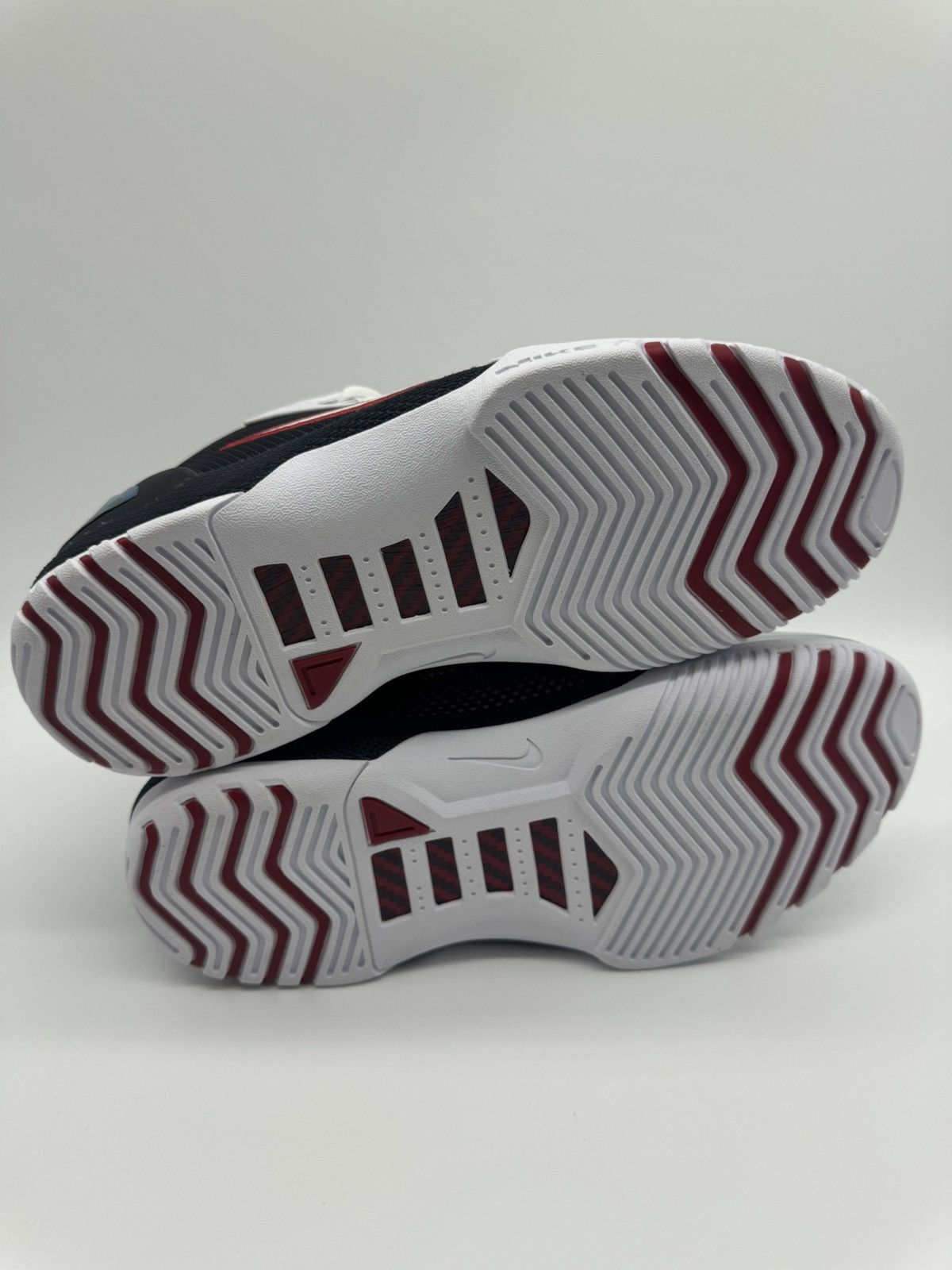 Nike Nike Air Zoom Generation Retro LeBron Debut Size 7 Size US 7 / EU 40 - 6 Thumbnail
