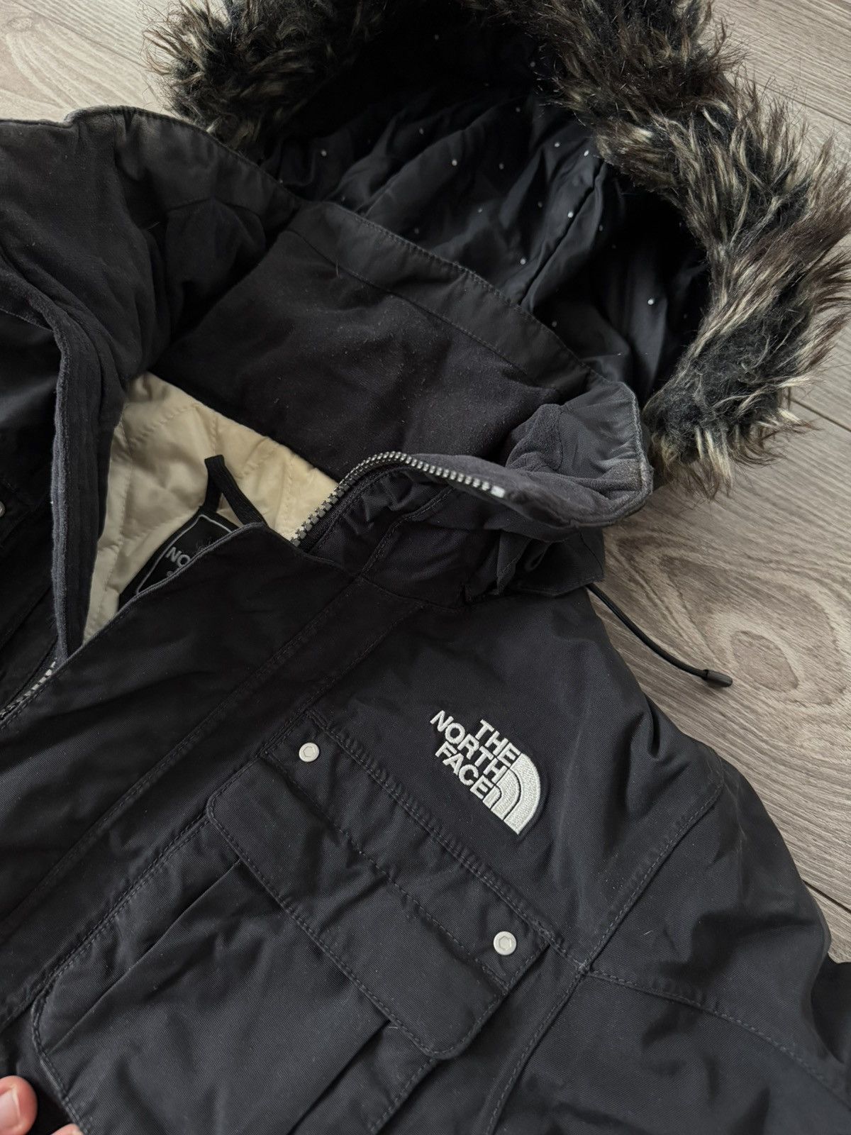 The North Face The North Face Embroidered Logo Vintage Fure Outdoor Jacket Size M / US 6-8 / IT 42-44 - 11 Thumbnail
