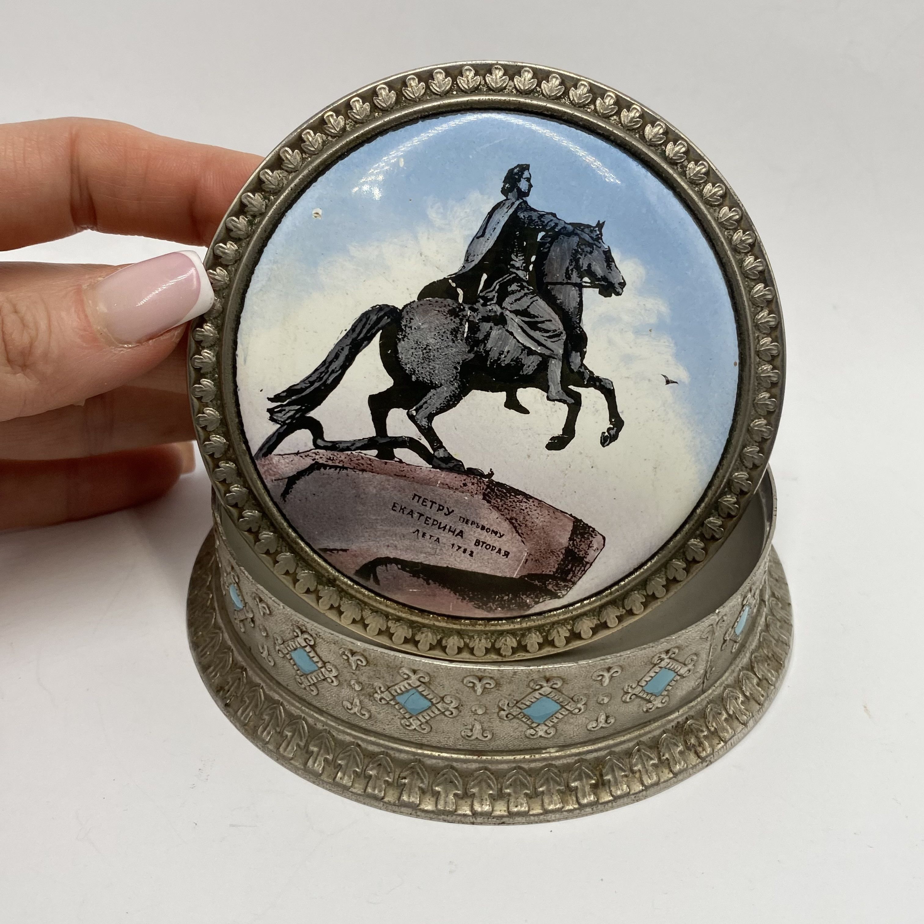 Vintage Large Vintage Soviet Powder Box Compact Enamel Bronze Size ONE SIZE - 1 Thumbnail