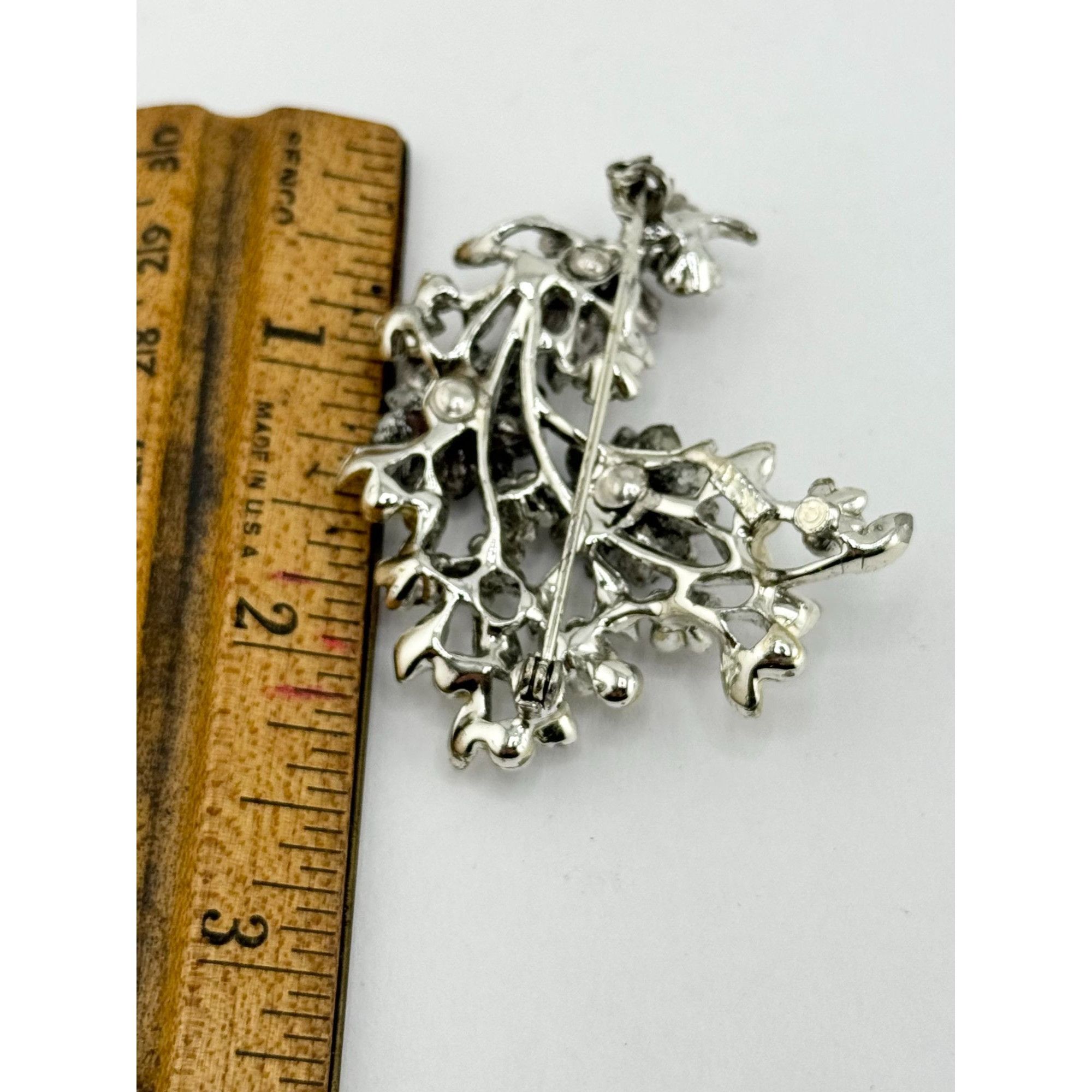 Vintage Vintage Rhinestone Flower BSK Brooch Pin Size ONE SIZE - 5 Thumbnail