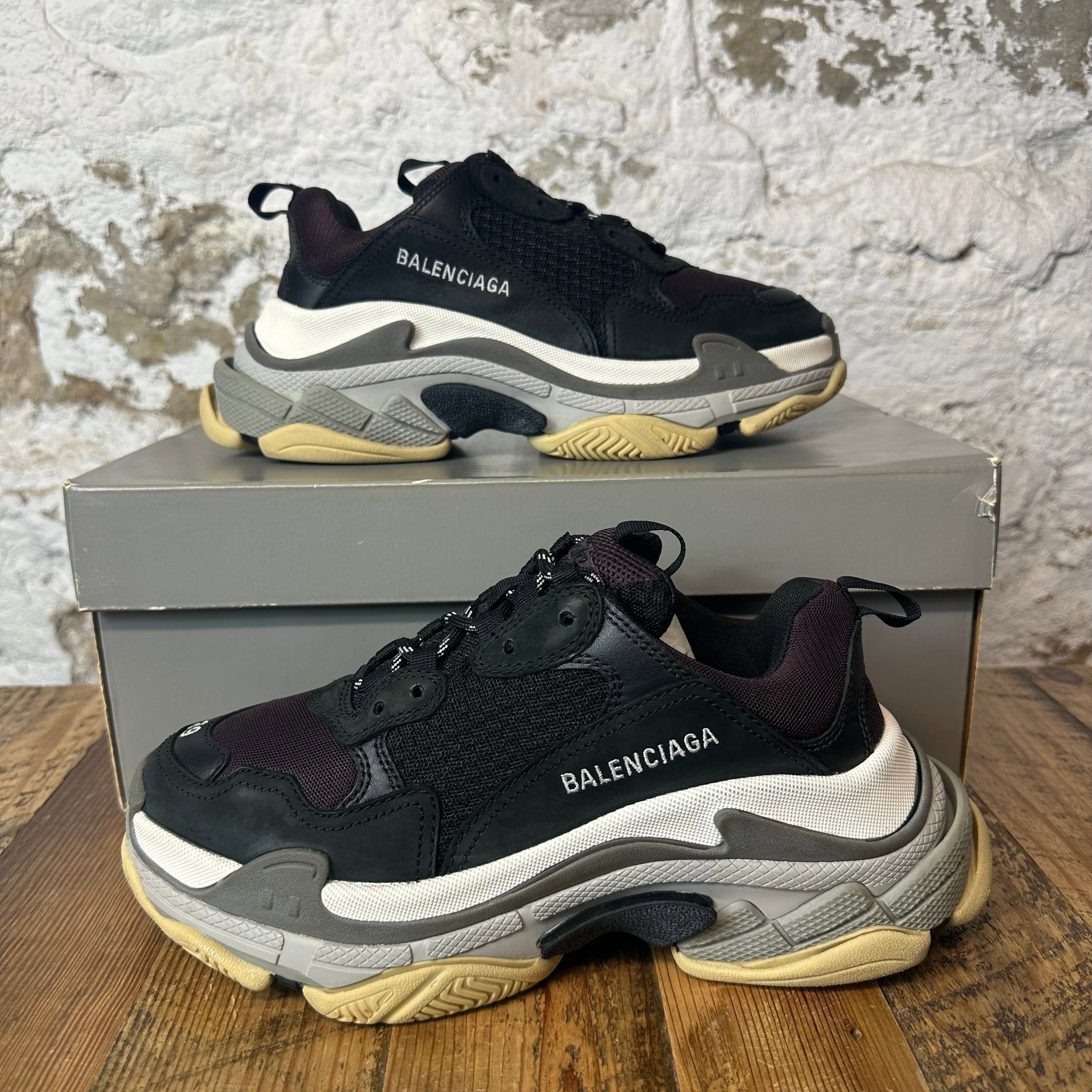 Balenciaga Balenciaga Triple S Black Burgundy Sz 6.5 (39) Size US 6.5 / EU 39-40 - 1 Thumbnail