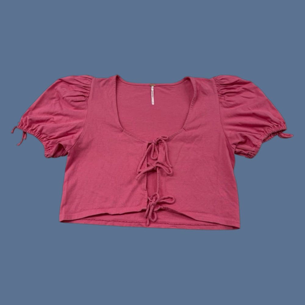 Free People VINTAGE Free People Womens Large Kitty Tee Velvet Rose Crop Top Tie Up Front Puff Sleeve Size L / US 10 / IT 46 - 1 Thumbnail
