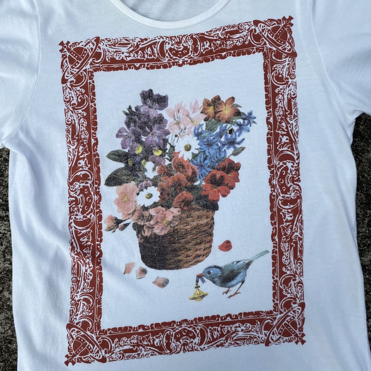 Vivienne Westwood Vivienne Westwood Floral Basket & Bird Print White Tee Size M / US 6-8 / IT 42-44 - 8 Thumbnail
