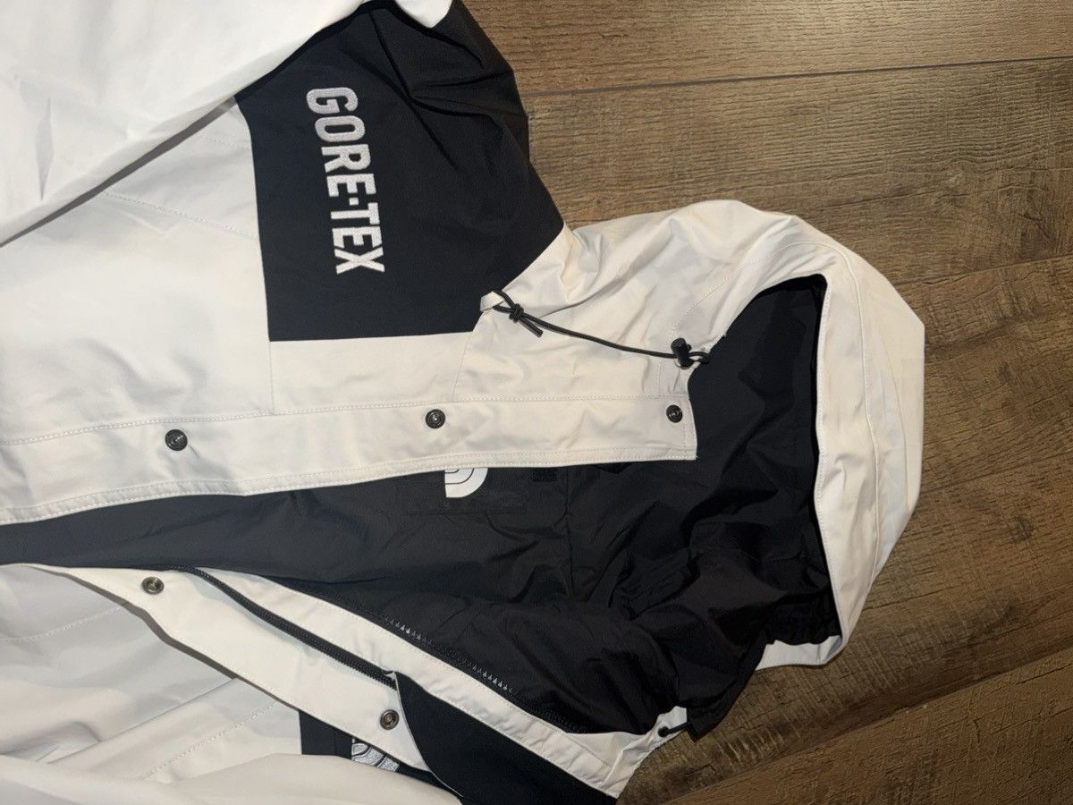 The North Face North Face Men’s GORE-TEX GTX Mountain Jacket - White/Black Size US L / EU 52-54 / 3 - 7 Thumbnail