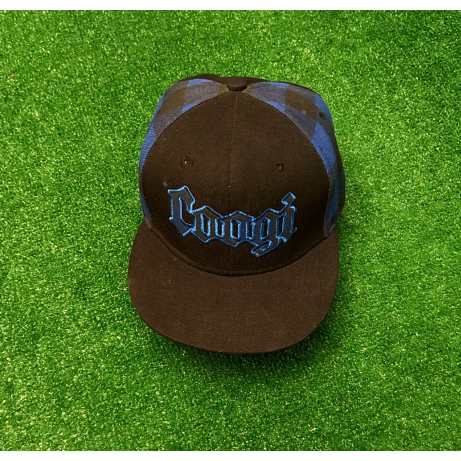 Coogi VINTAGE COOGI Logo Hip Hop VTG Fitted Hat Cap 7 1/2 Black Plaid 90s Y2K Men Baseball Cap Size ONE SIZE - 4 Thumbnail