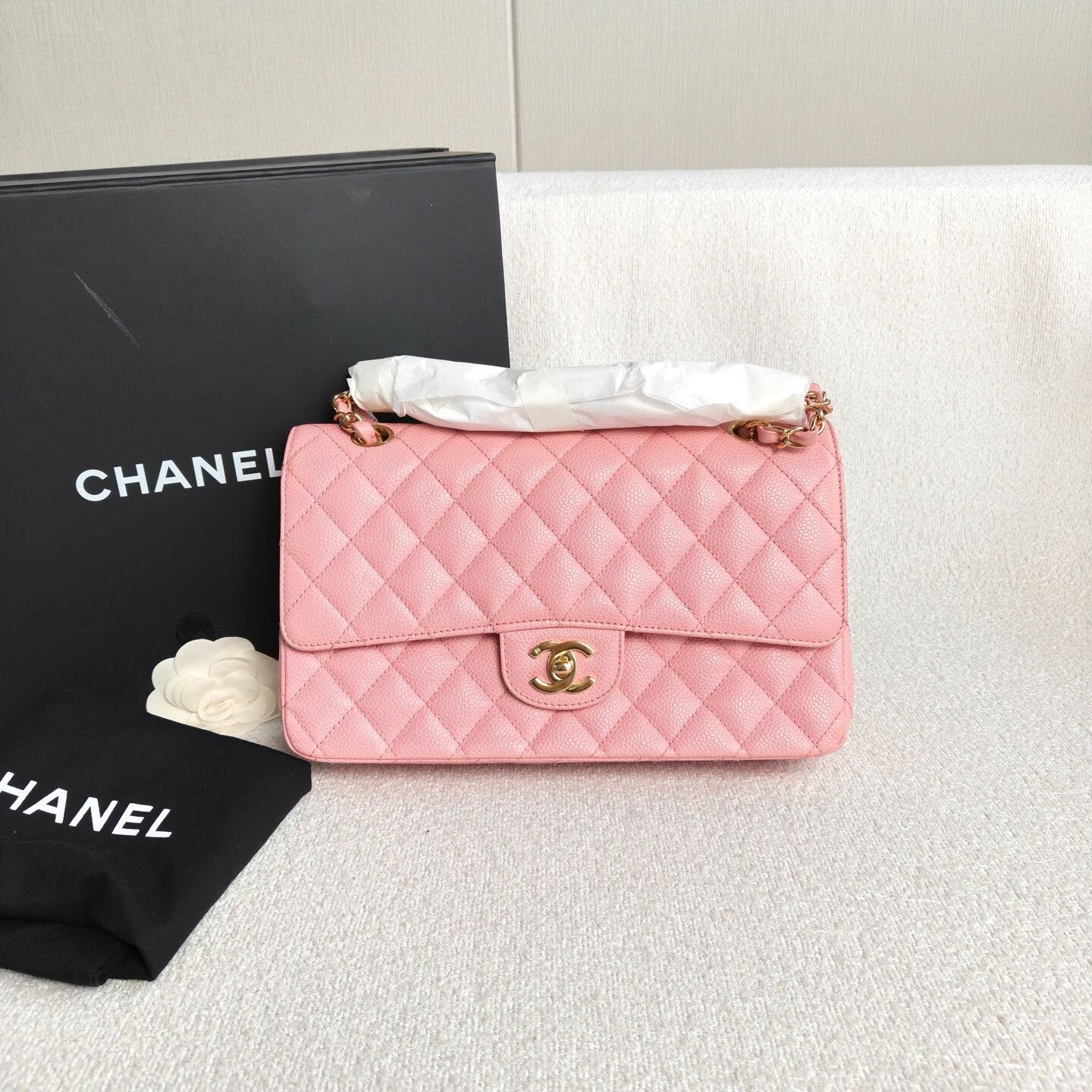 Chanel Pre-loved Bag Very good condition Size ONE SIZE - 1 Thumbnail