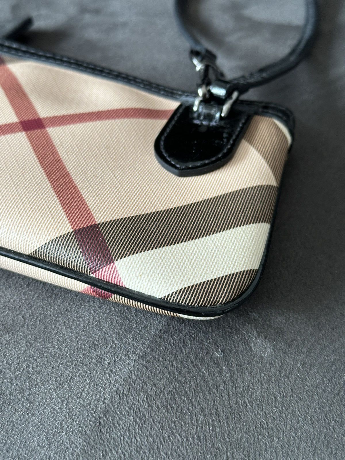 Burberry Burberry Small Nova Check Pouch / Burberry Hand bag Mini Size ONE SIZE - 8 Thumbnail