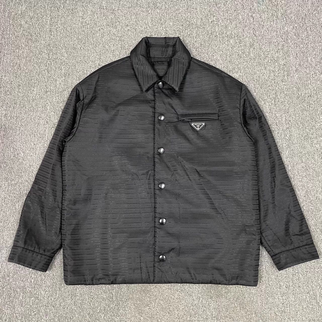 Prada Prada black all over triangle logo nylon jacket S 99 new Size US S / EU 44-46 / 1 - 1 Thumbnail