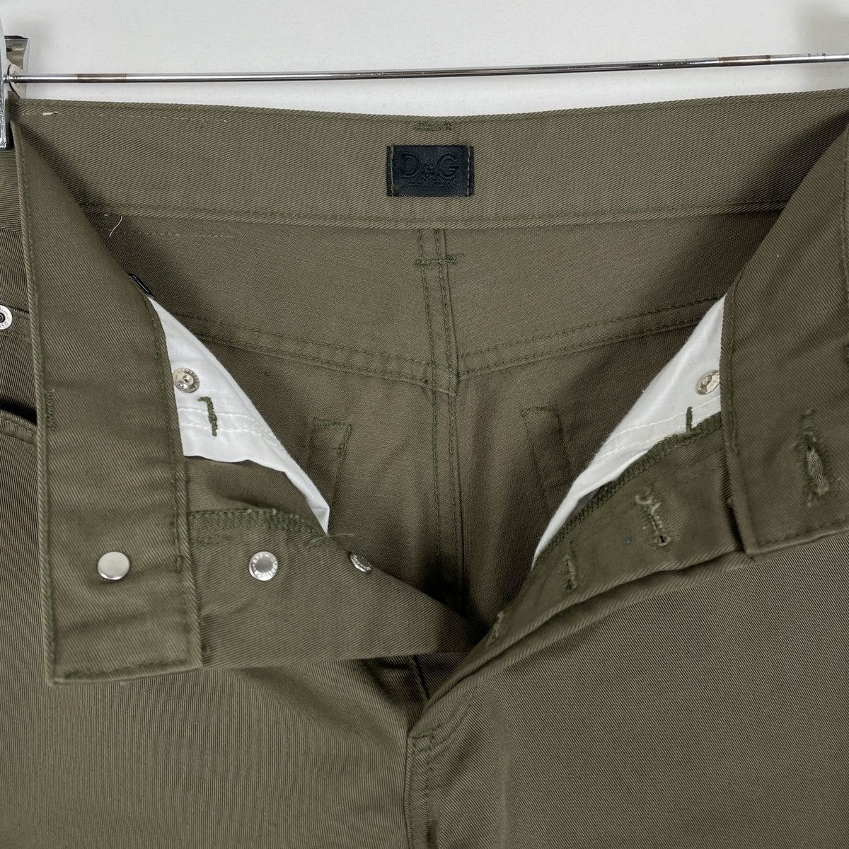 Dolce & Gabbana DOLCE & GABBANA ZIP-OFF CARGO PANTS (SIZE 32) Size US 32 / EU 48 - 13 Thumbnail