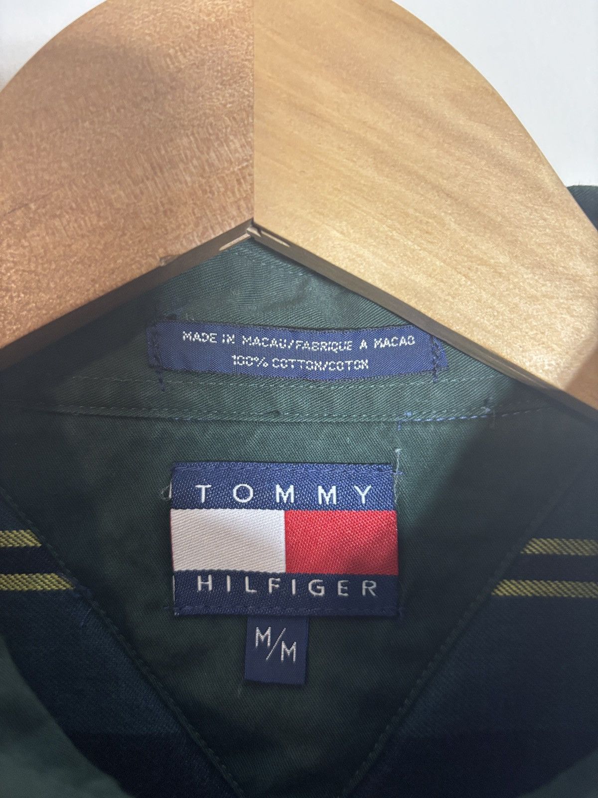 Tommy Hilfiger Vintage 90s Tommy Hilfiger Button Down Shirt Striped Preppy Size US M / EU 48-50 / 2 - 3 Thumbnail