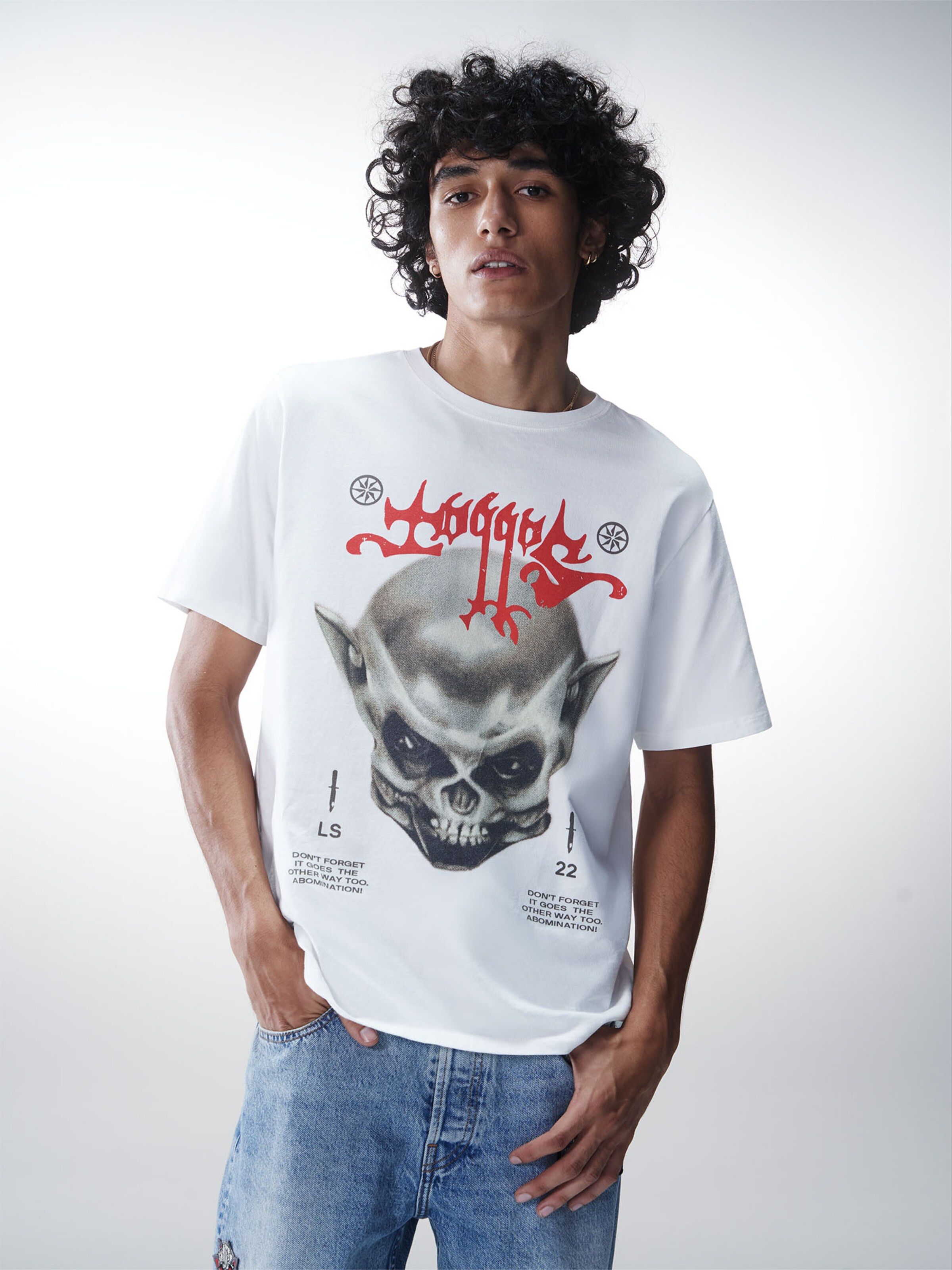 Other Luka Sabbat for ABOUT YOU Shirt monster skull vampire Size US M / EU 48-50 / 2 - 1 Thumbnail