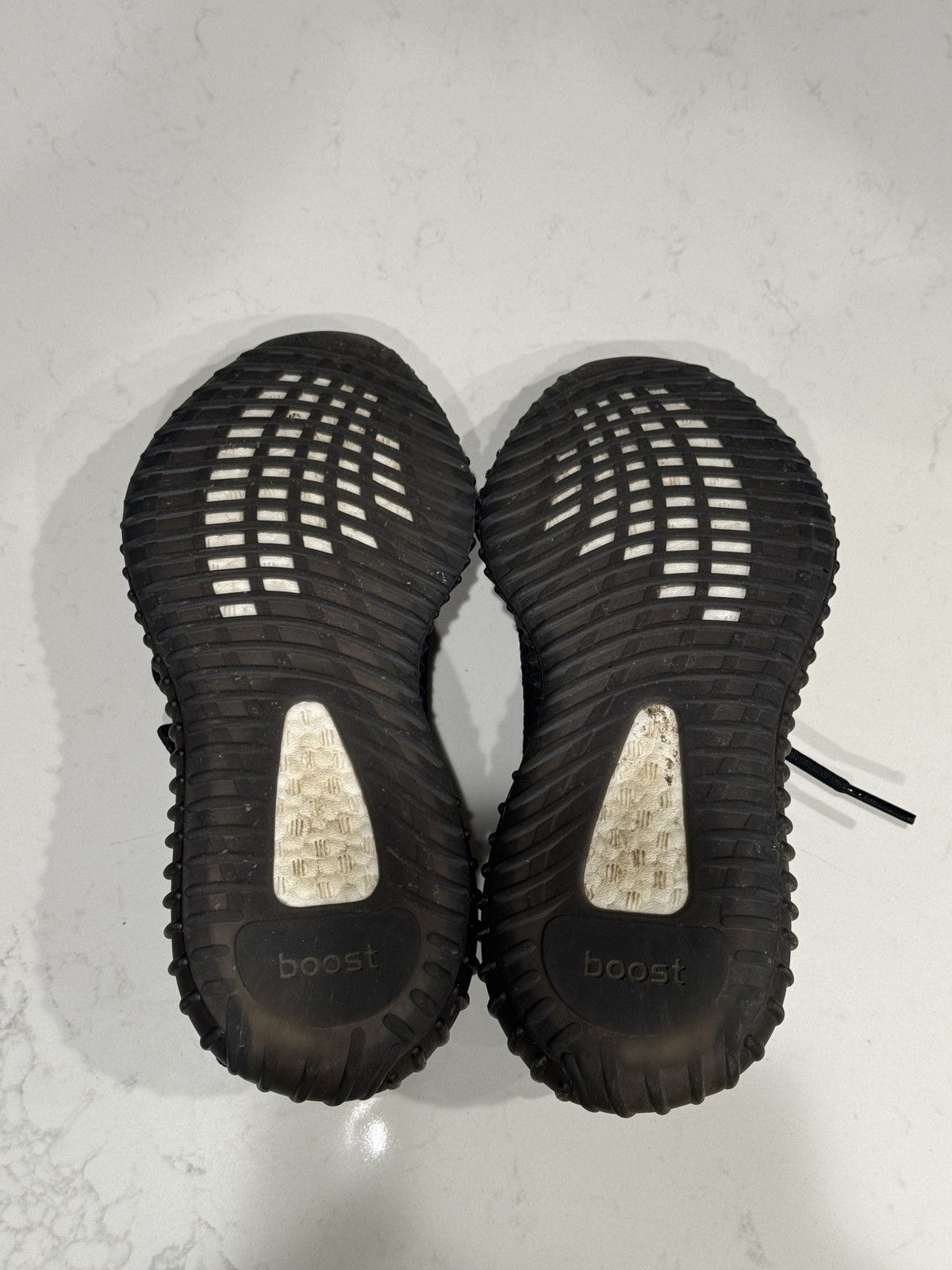 Yeezy Yeezy Boost 350 V2 'Bred' 2017 US Men’s Size 7 Size US 7 / EU 40 - 6 Thumbnail