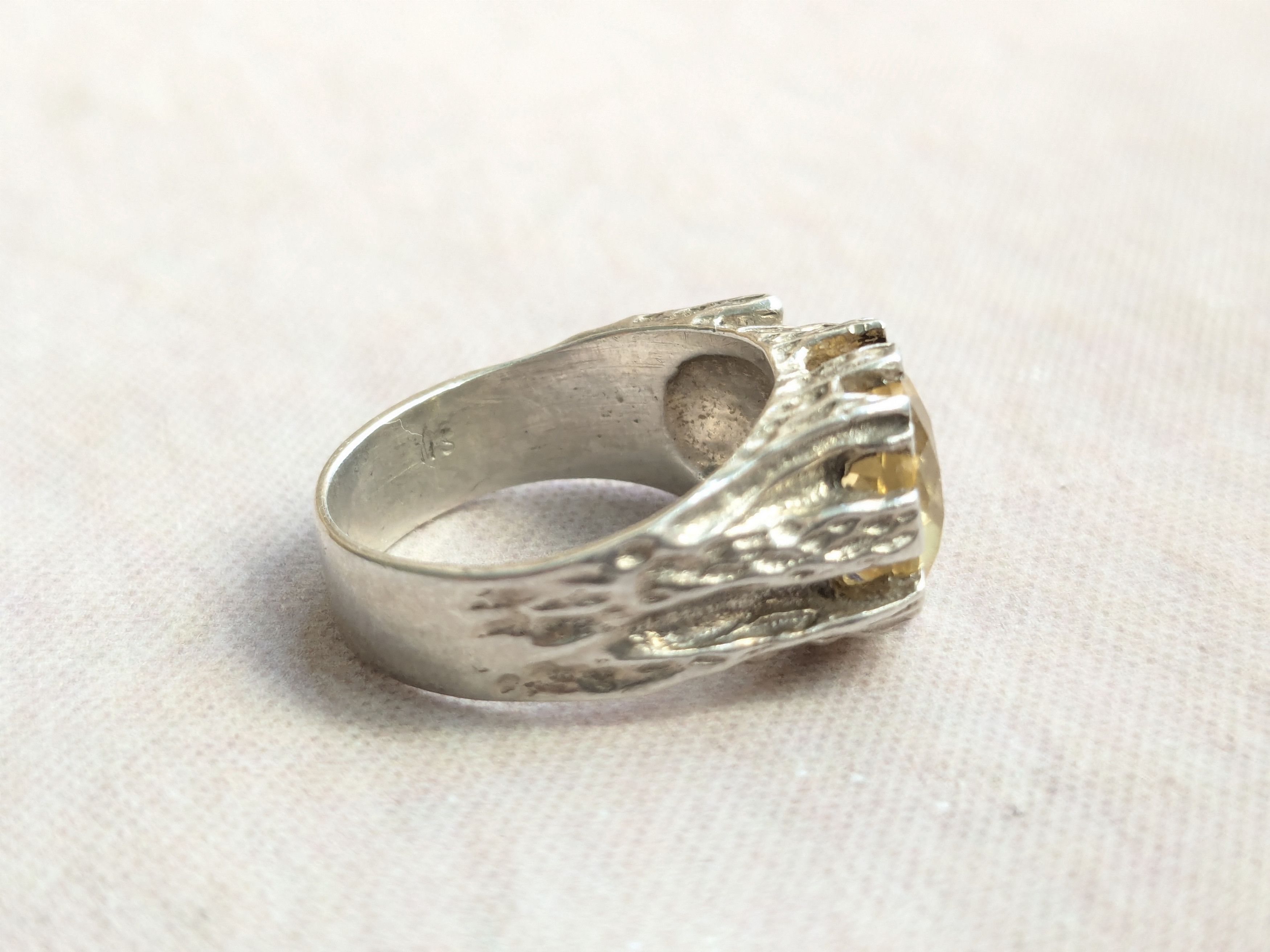 Sterling Silver × Vintage Vintage Sterling Silver Ring Yellow Citrine 7 Brutalist Size ONE SIZE - 7 Thumbnail