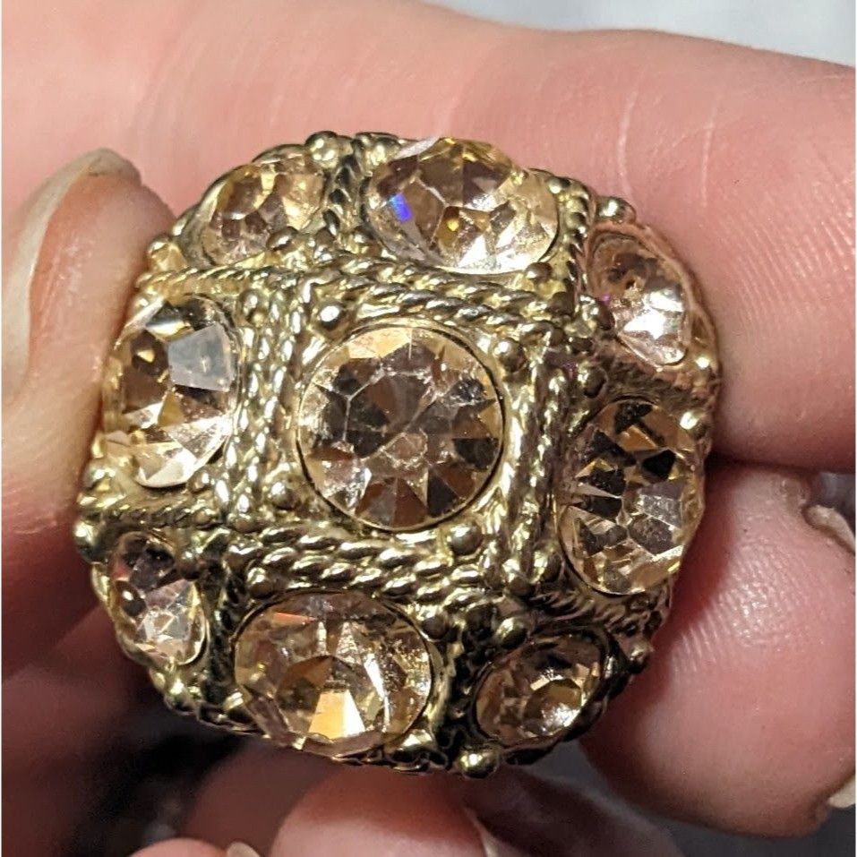 Other Champagne Gemmed Glam Gold Tone Statement Ring Size 7 Size ONE SIZE - 15 Thumbnail