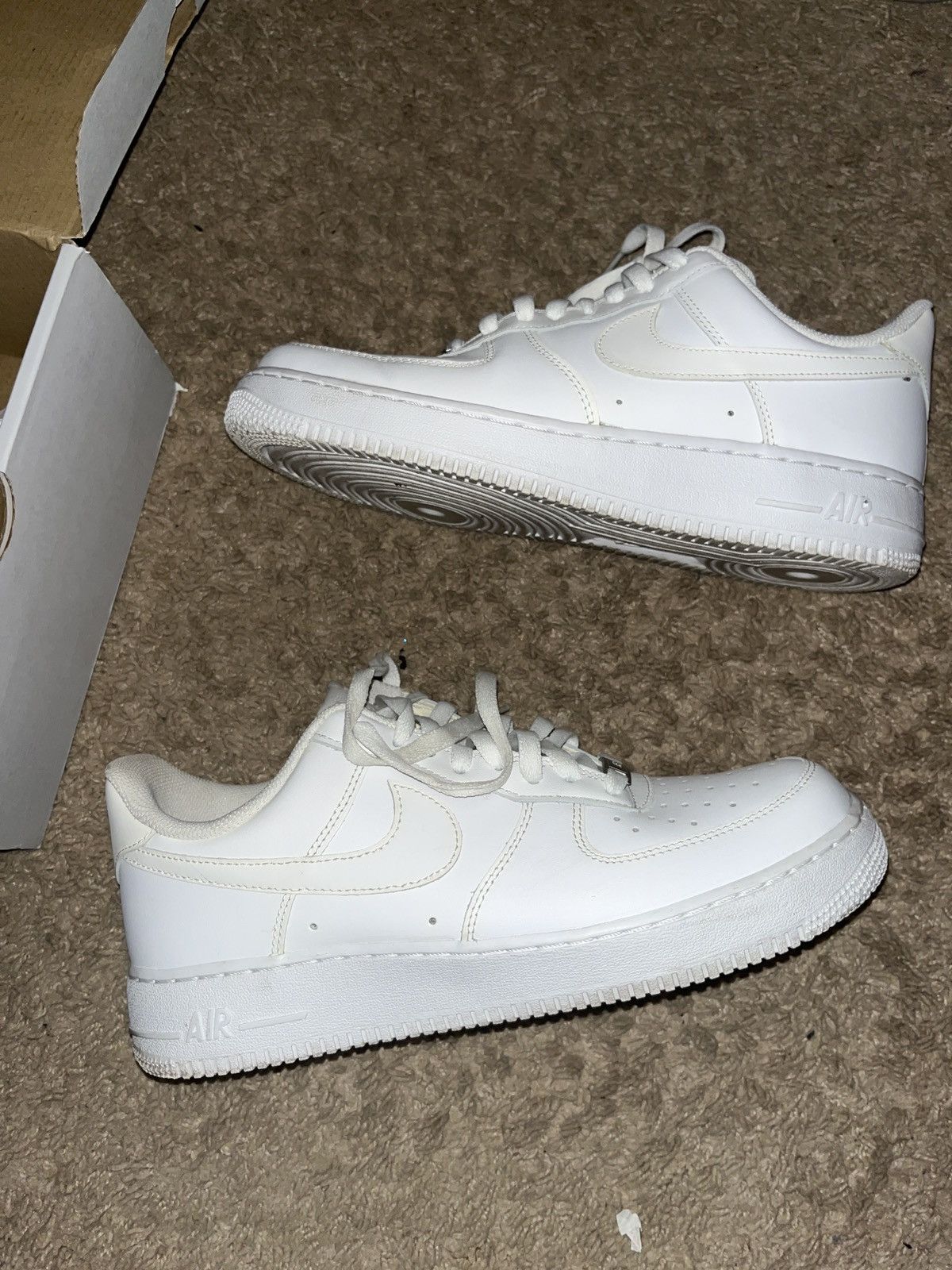 Nike Air Force 1 low 07 white Size US 9.5 / EU 42-43 - 5 Thumbnail