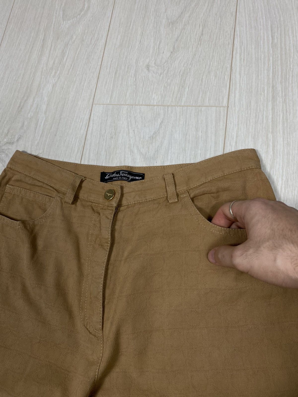 Salvatore Ferragamo × Vintage Salvatore Ferragamo Pants Monogram Size 28" / US 6 / IT 42 - 6 Thumbnail