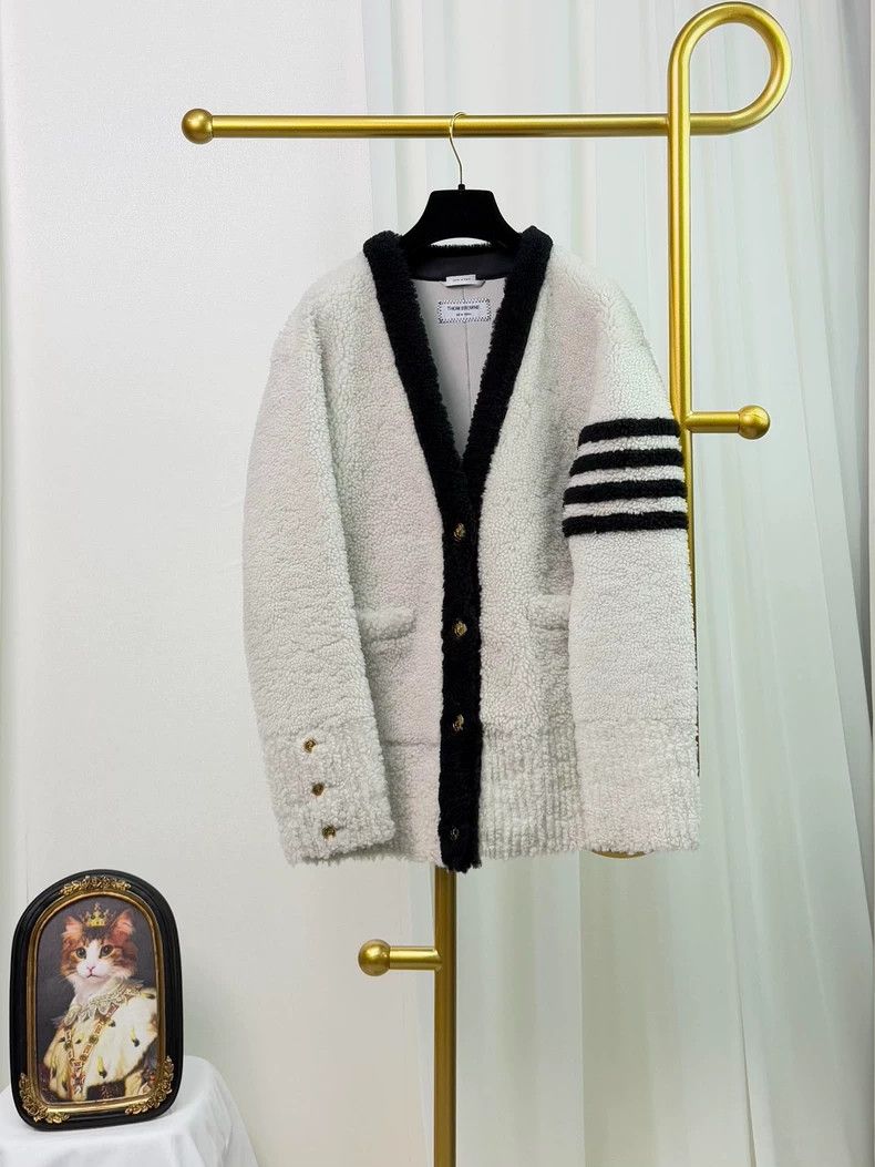 Thom Browne Thom Browne Classic fur and wool cardigan Size XS / US 0-2 / IT 36-38 - 1 Thumbnail