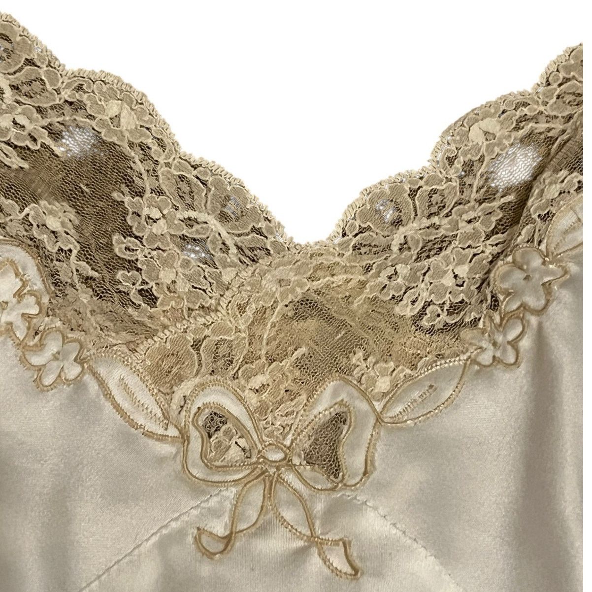 Vintage Corhan off white short nightgown lace trim and bow design Size M / US 6-8 / IT 42-44 - 5 Thumbnail