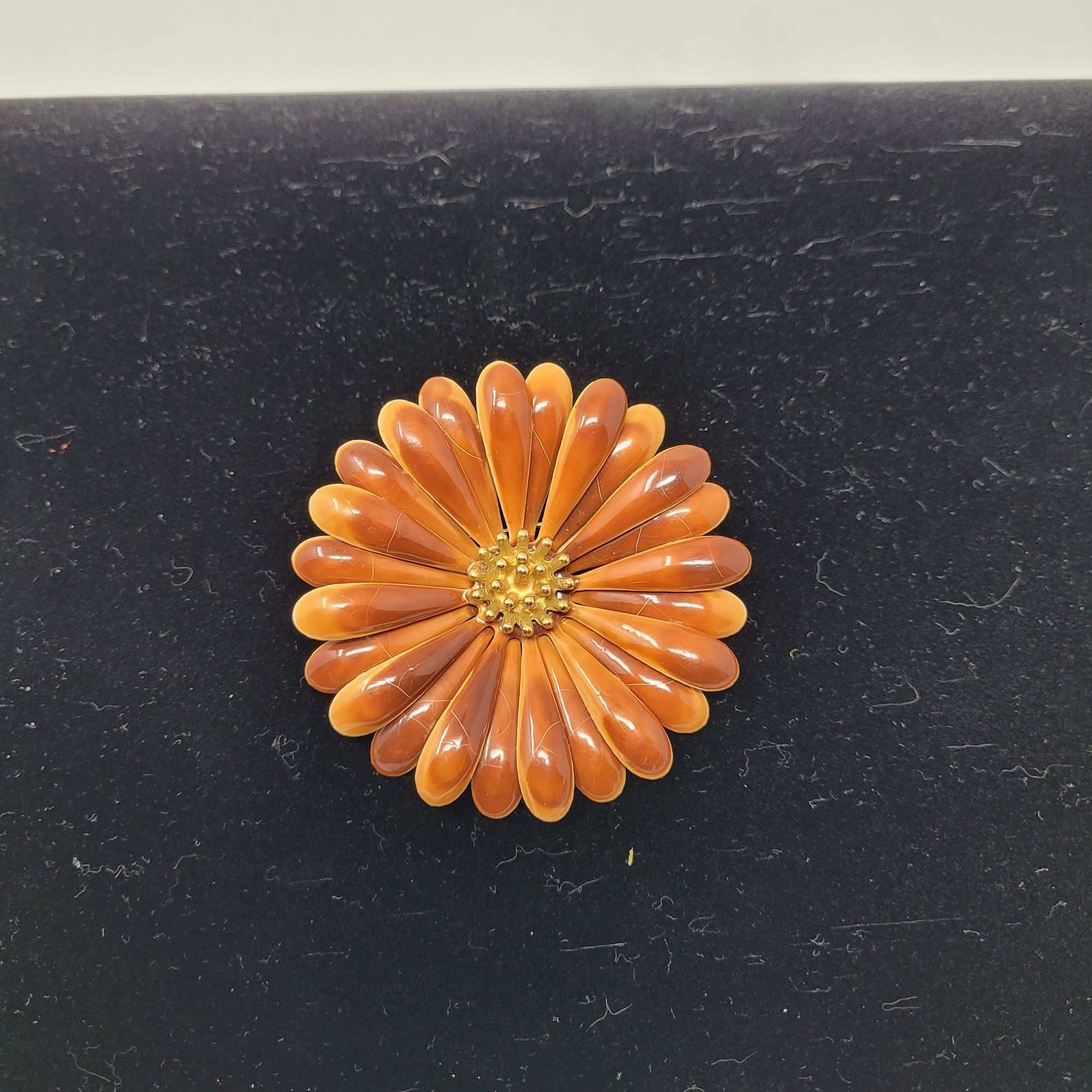 Vintage Vintage 60s Brown Orange Enamel Flower Brooch Pin Mid-Centur Size ONE SIZE - 6 Thumbnail