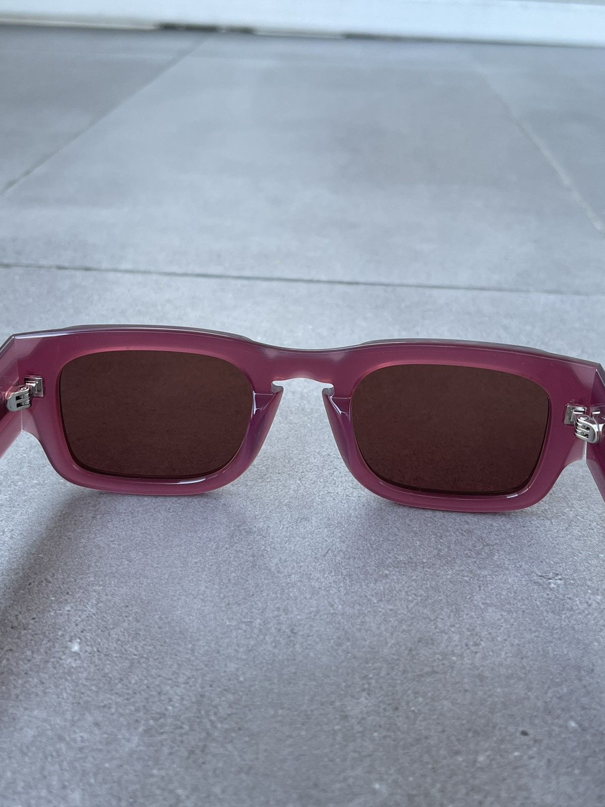 Alexander McQueen !DS! Alexander Mcqueen MQ0359S Tiny Violet Square Sunglasses Size ONE SIZE - 14 Thumbnail