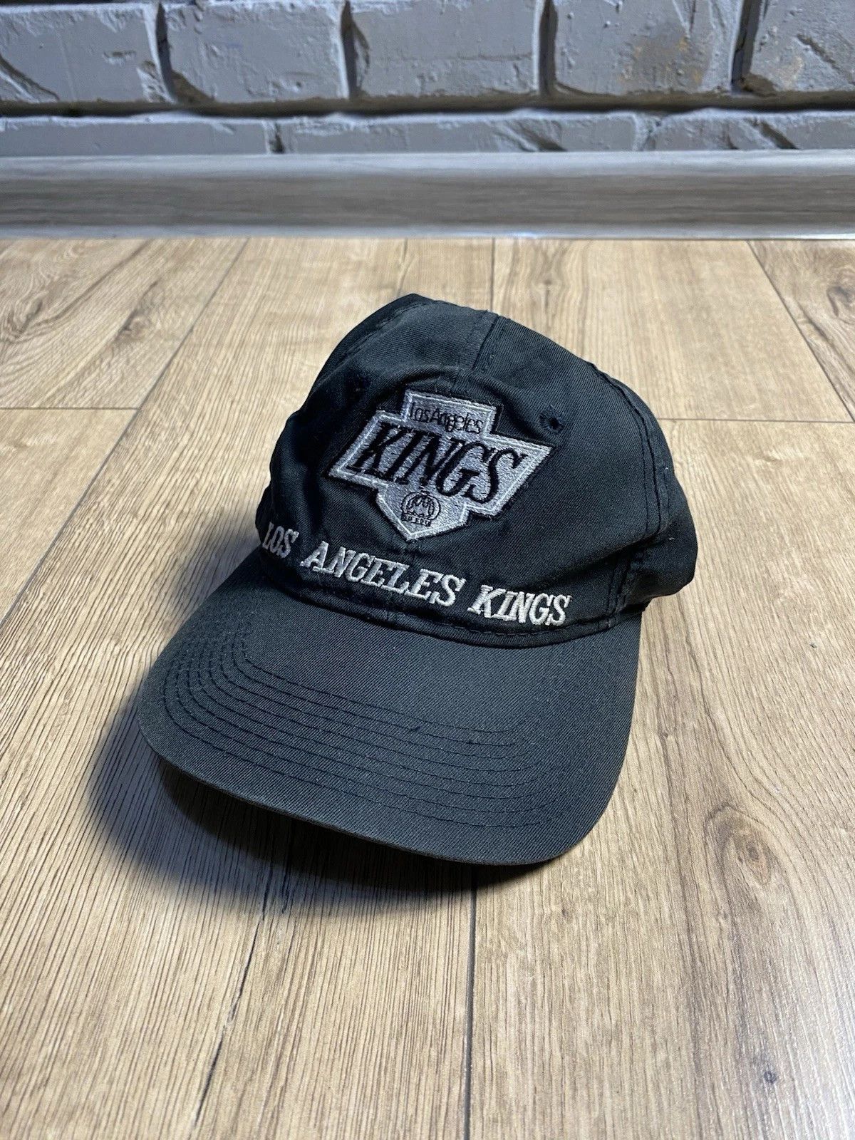 The Unbranded Brand 90's Vintage Los Angeles Kings Made Korea Original Snapback Size ONE SIZE - 1 Thumbnail