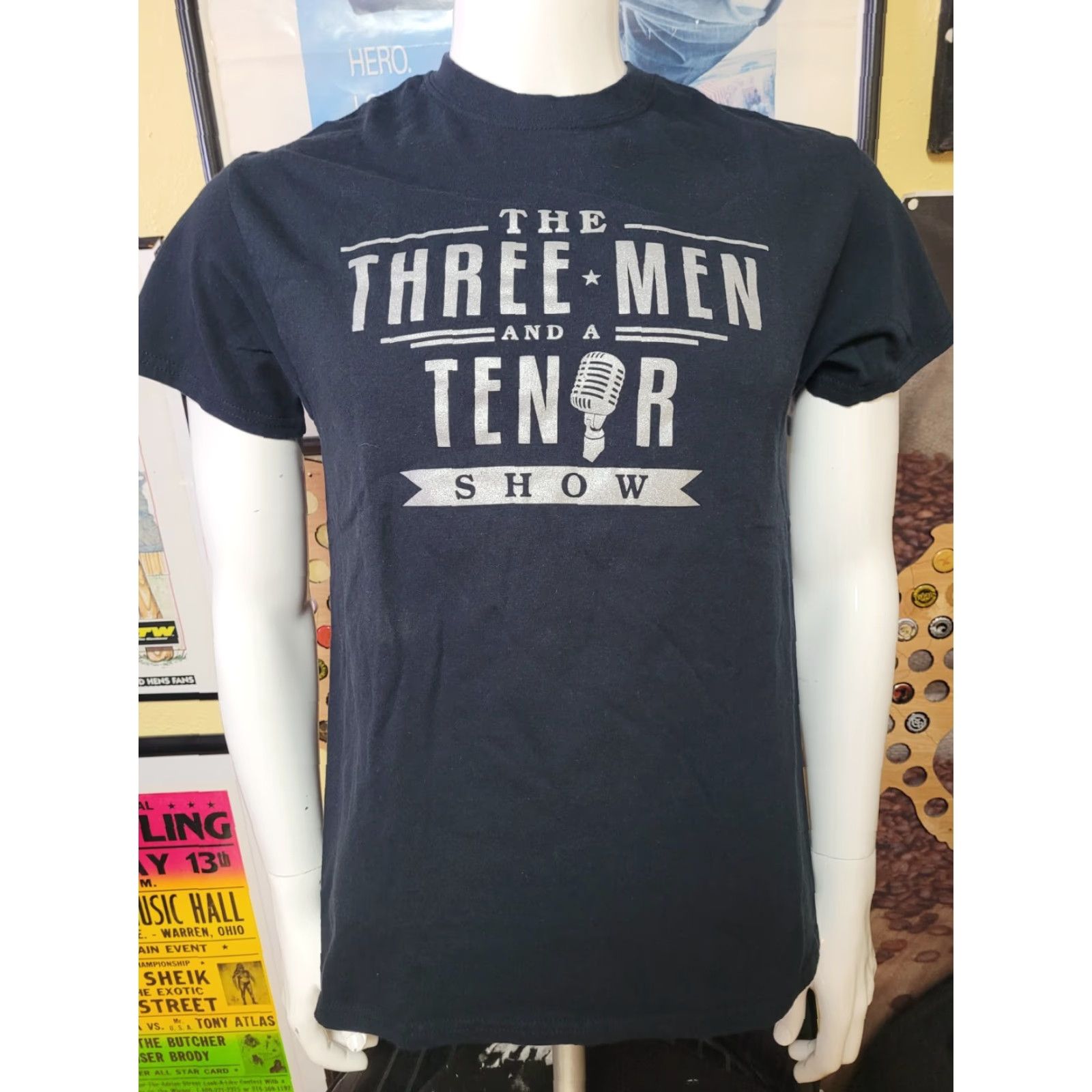 Gildan VINTAGE Three Men And A Tenor T Shirt Medium Holt MI Nice Michigan Gildan Heavy Cotton Black Short Sleeve Crew Neck Men music Size US S / EU 44-46 / 1 - 2 Thumbnail