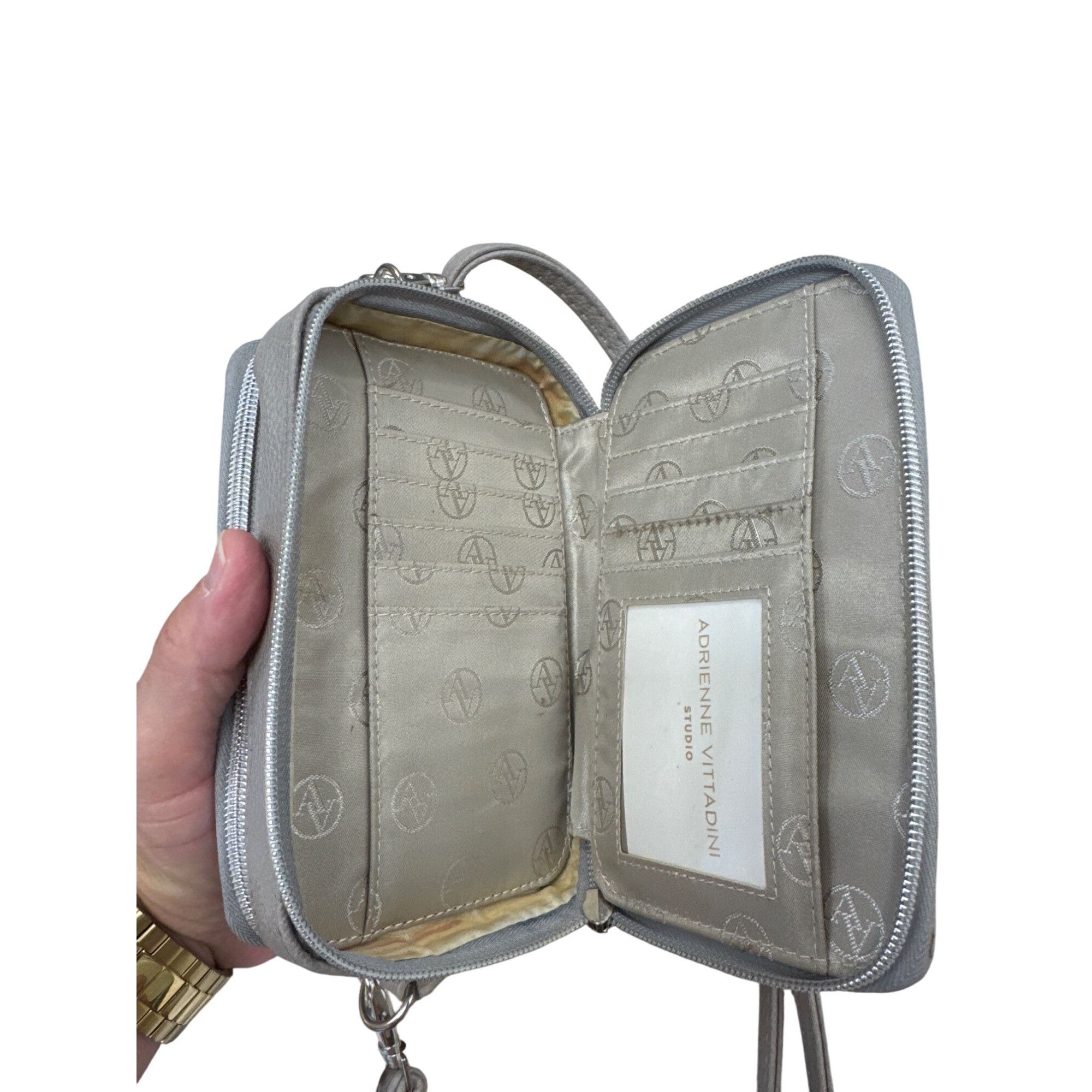 Designer Adrienne Vittadini Studio Womens Gray Charging USB Wallet SK Size ONE SIZE - 10 Thumbnail