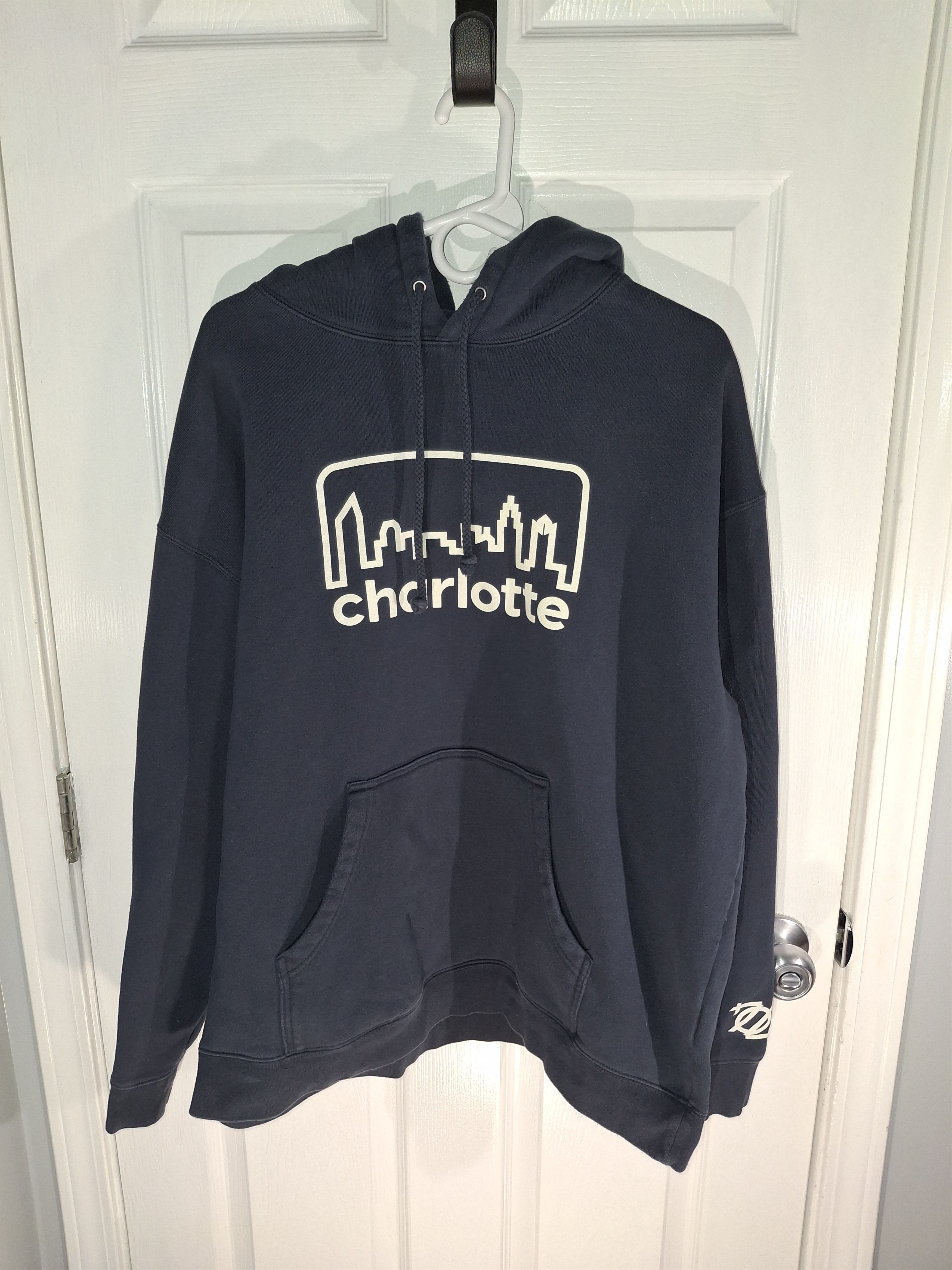 Other 704 Shop Charlotte Skyline Pullover Hoodie Size US XL / EU 56 / 4 - 1 Thumbnail