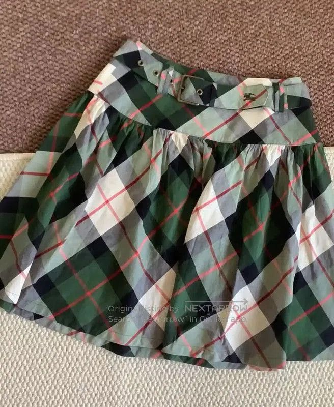 Burberry Burberry Green Cotton Mid-Length Skirt. Size 23" - 1 Thumbnail